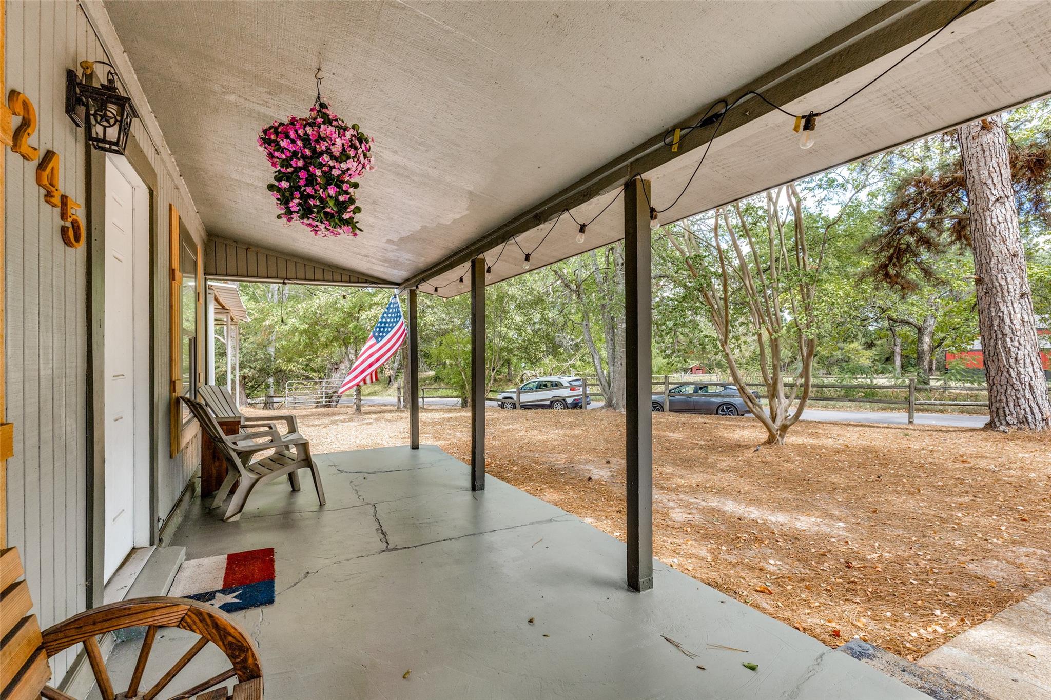 main property photo 8
