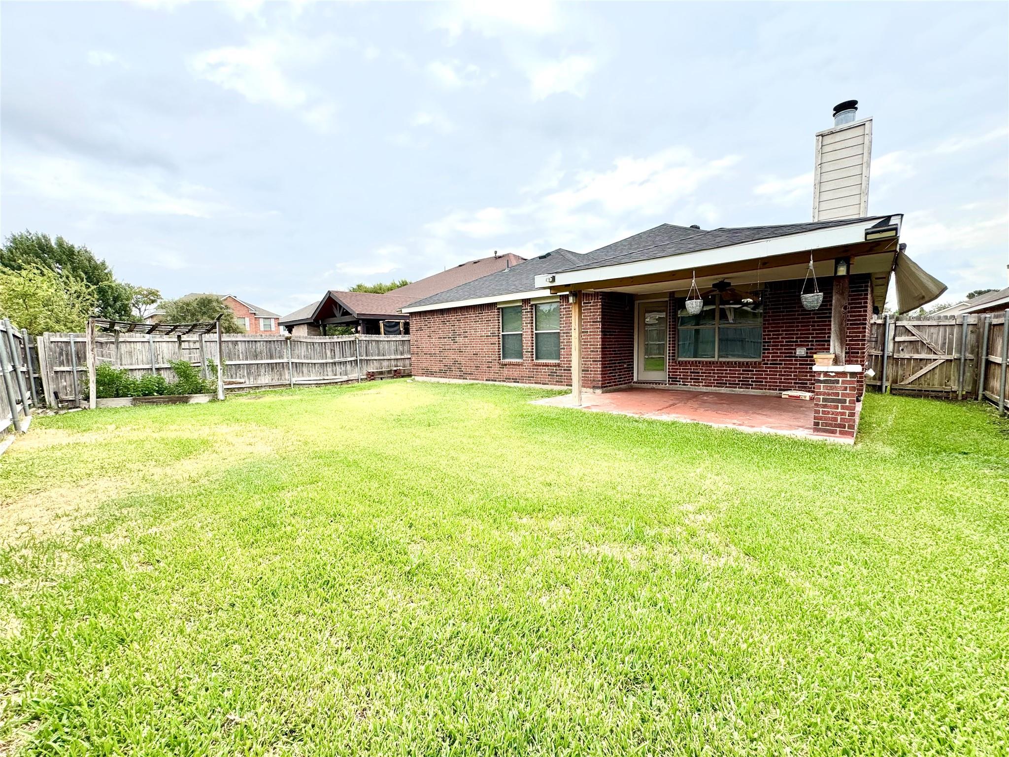 main property photo 38