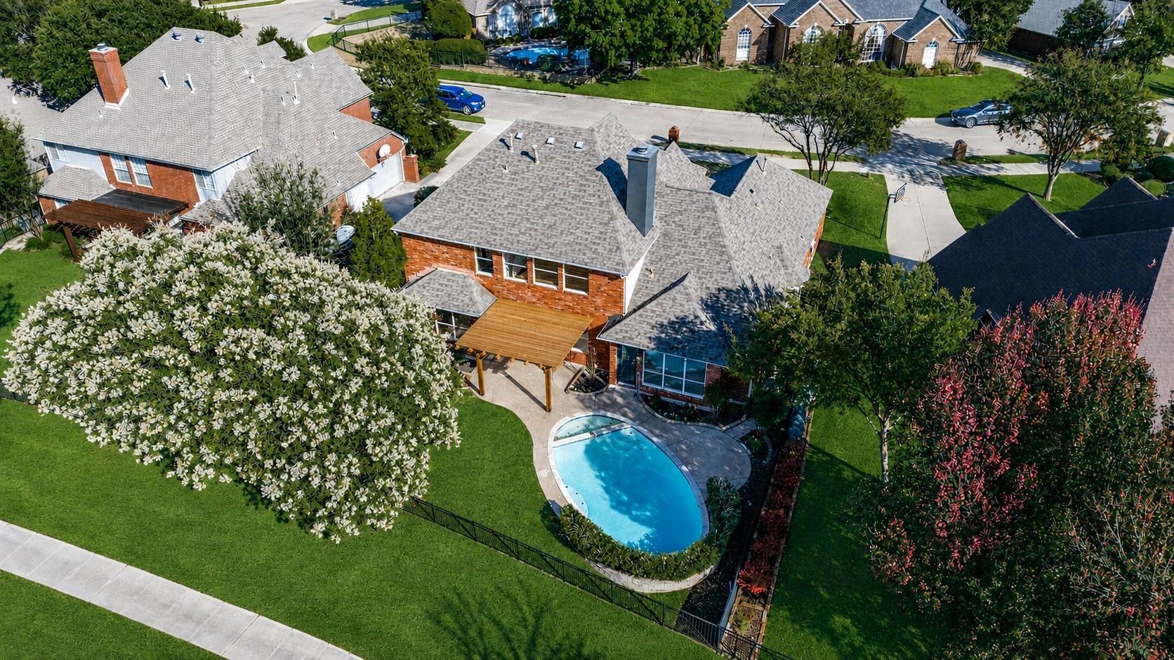 main property photo 26