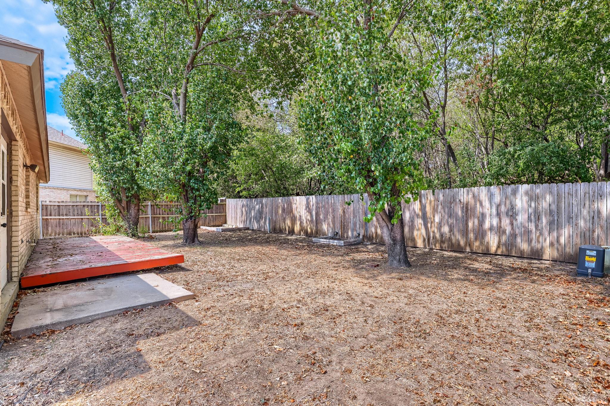 main property photo 27