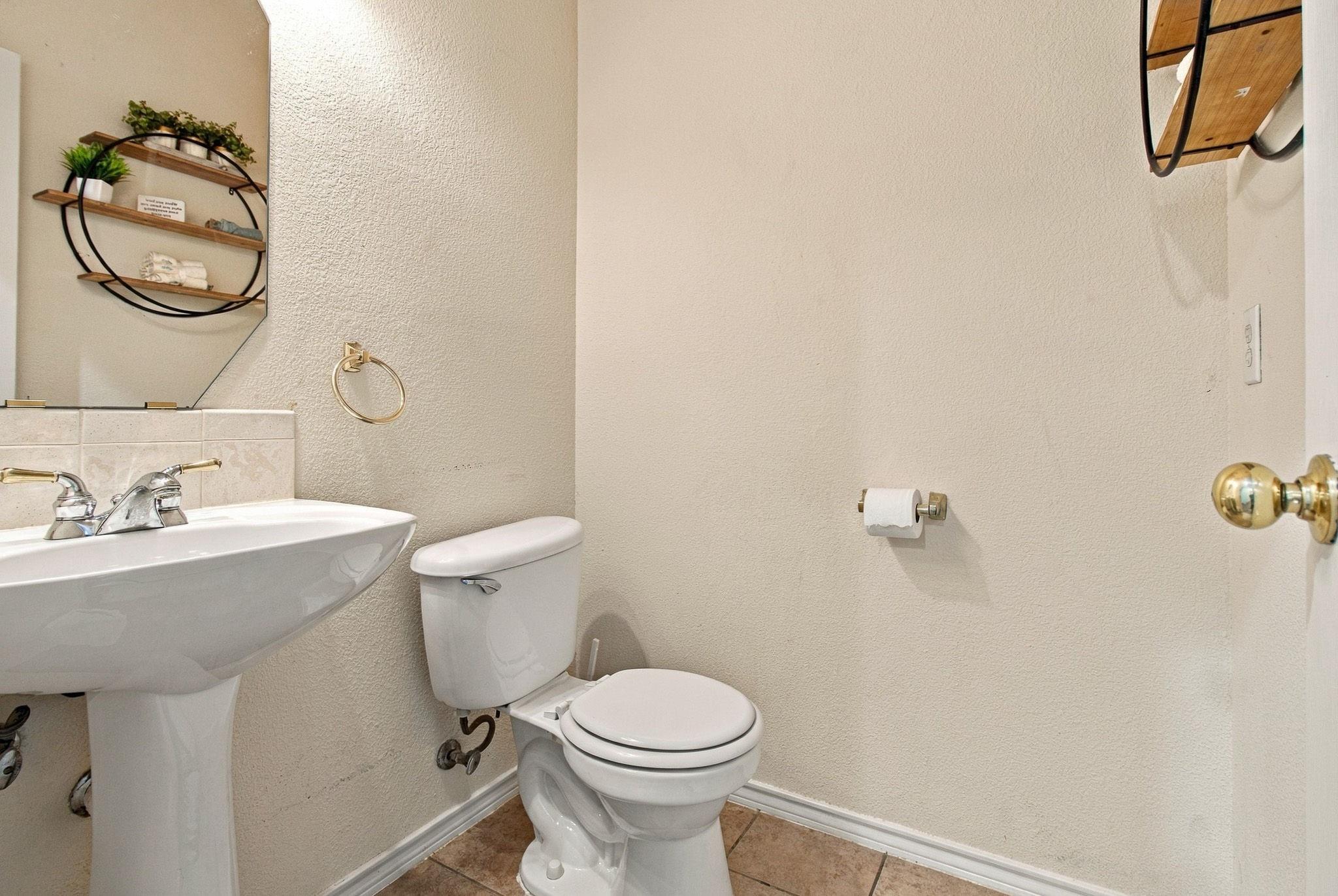main property photo 9