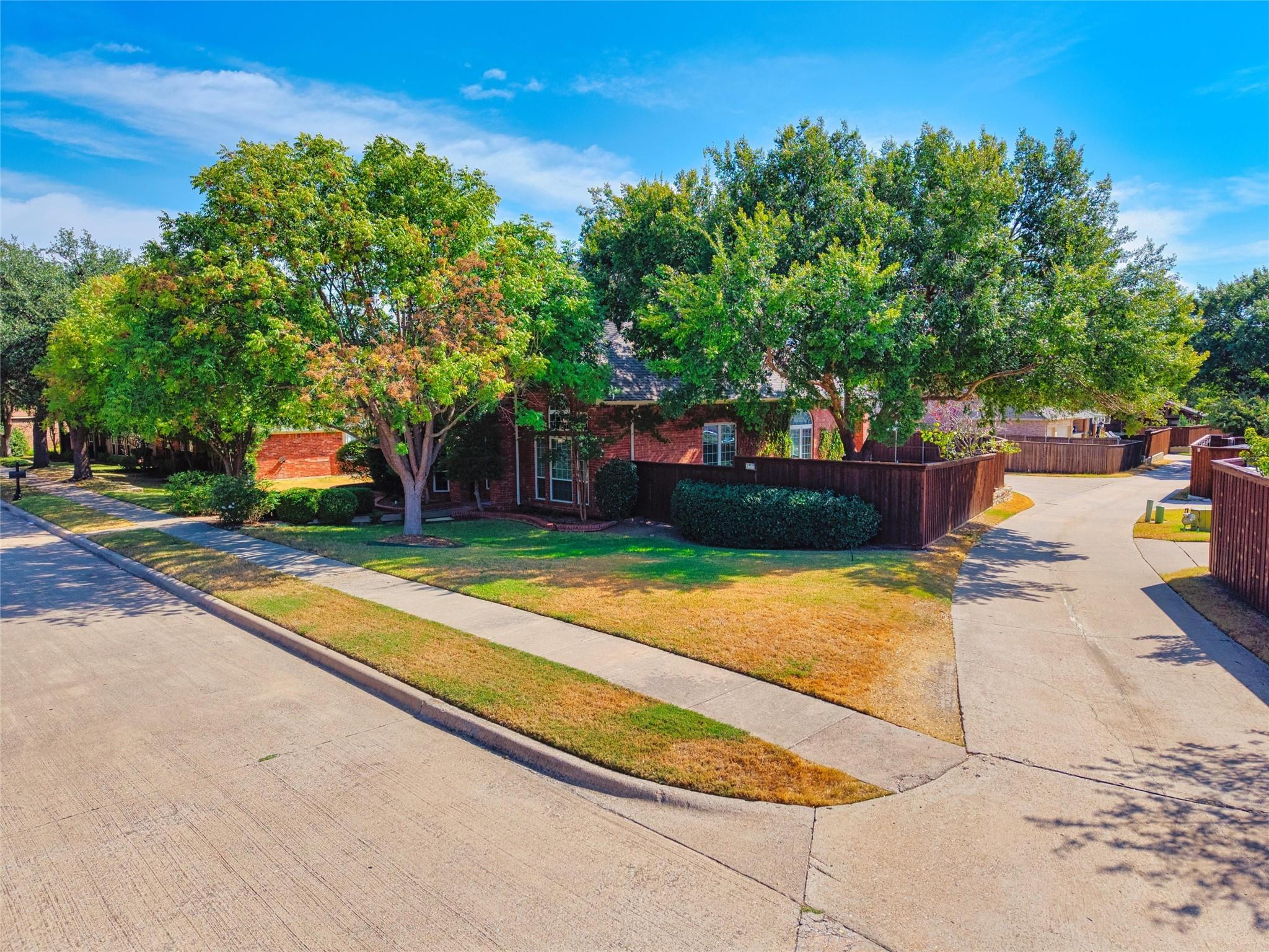main property photo 26