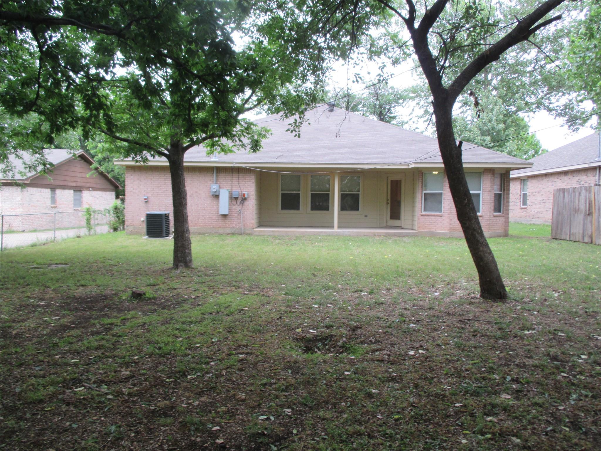 main property photo 10