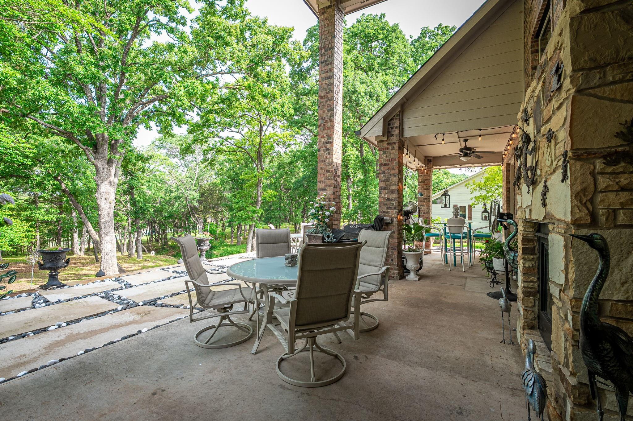 main property photo 14
