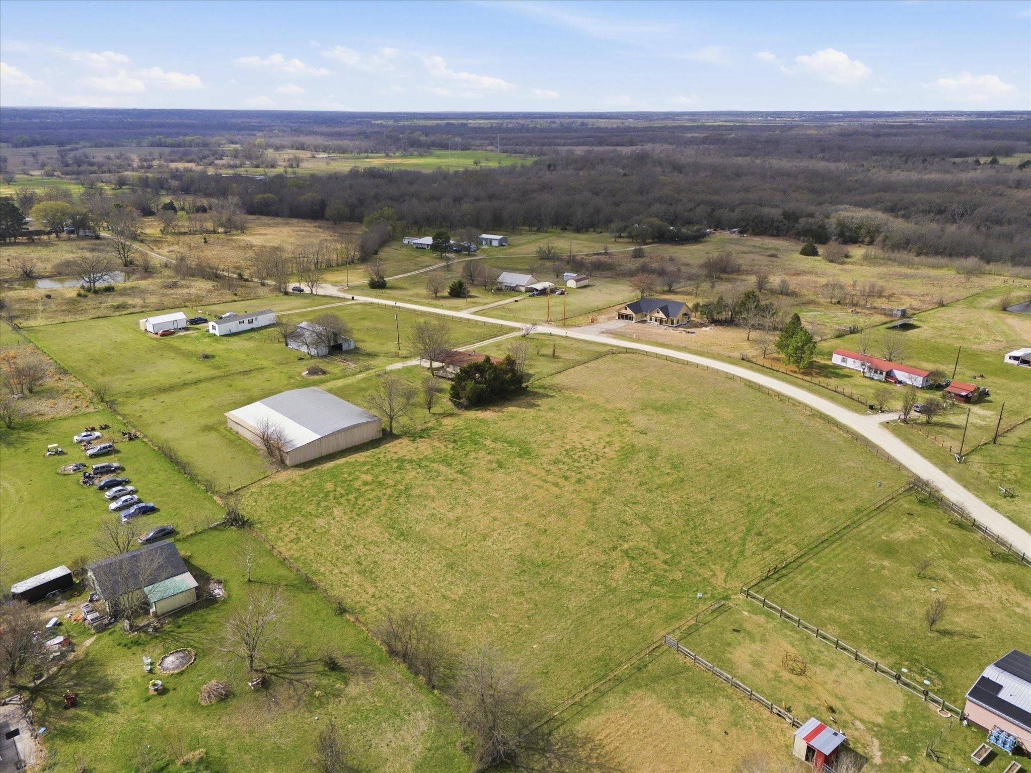 main property photo 9