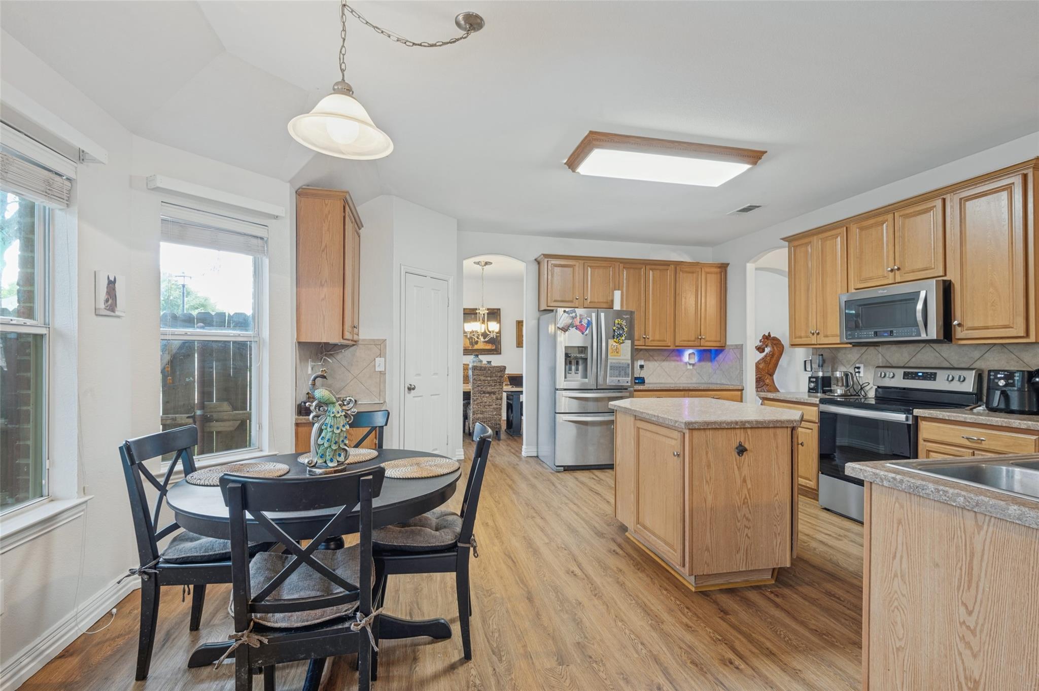 main property photo 8