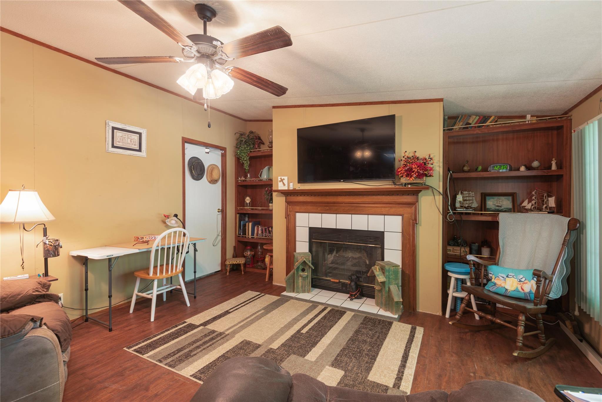 main property photo 12