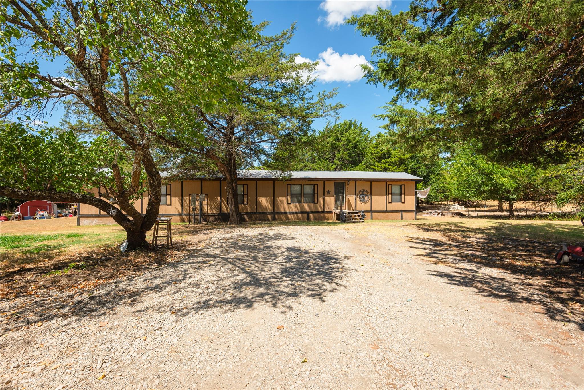 main property photo 21
