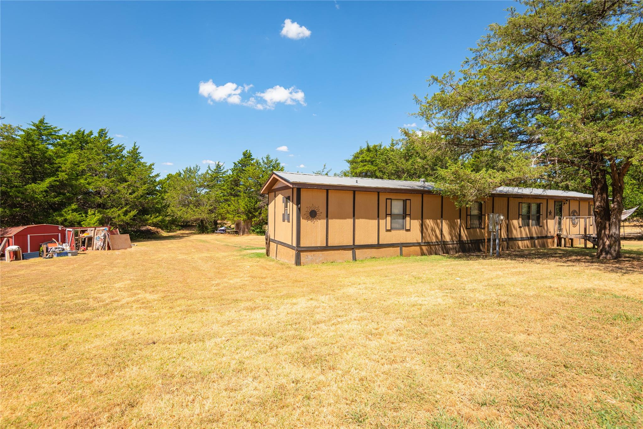 main property photo 22