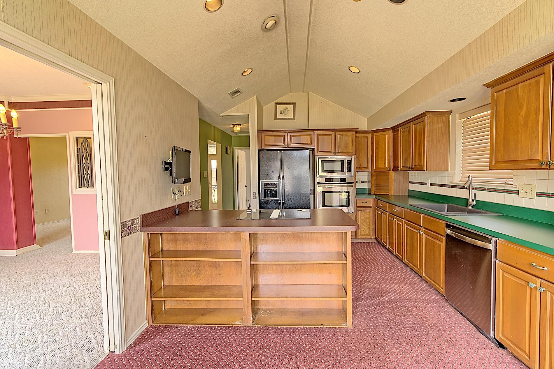 main property photo 13