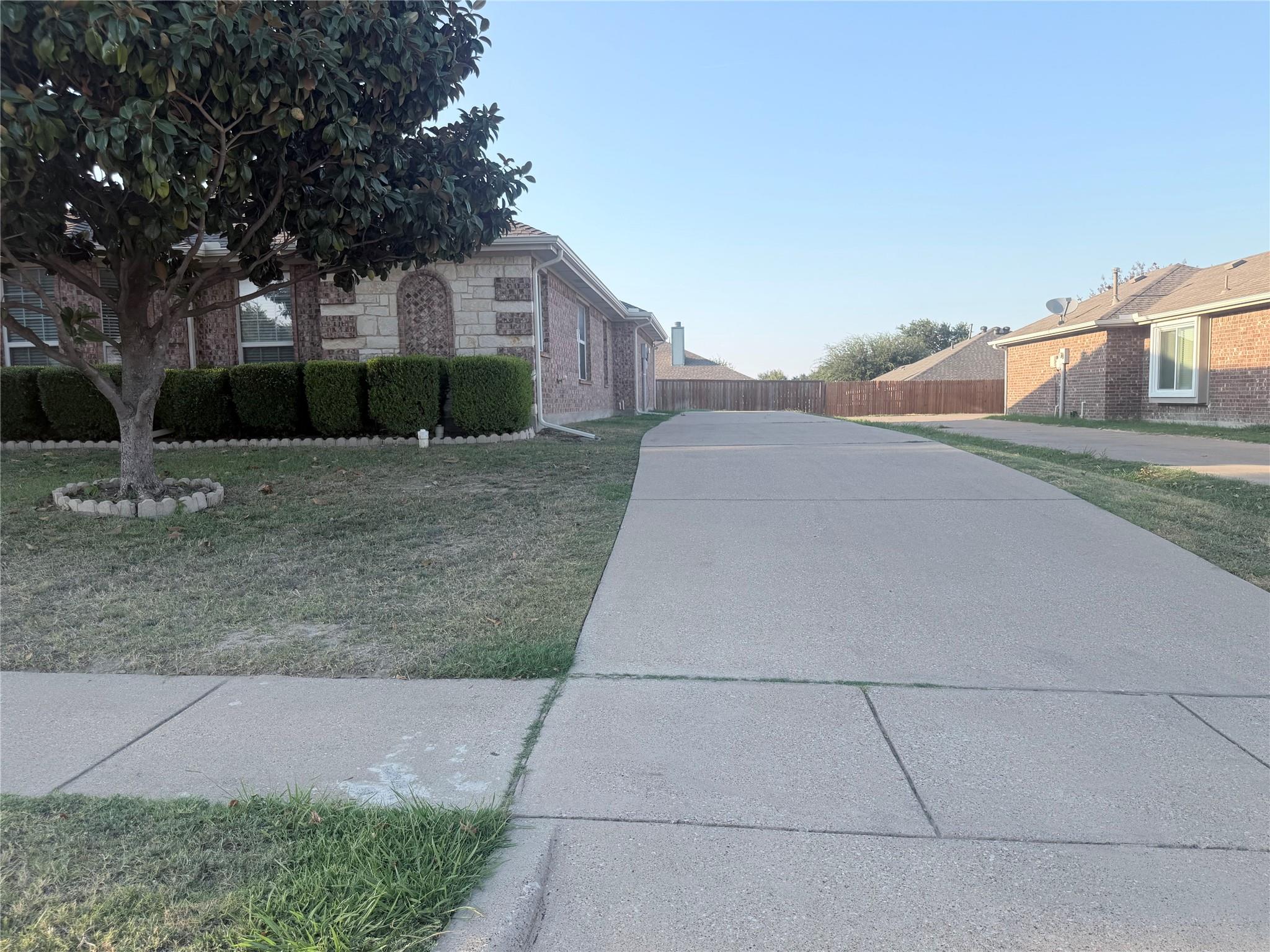 main property photo 23