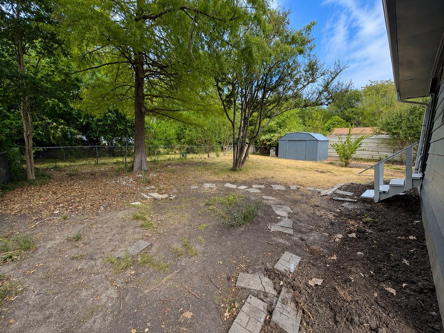 main property photo 13