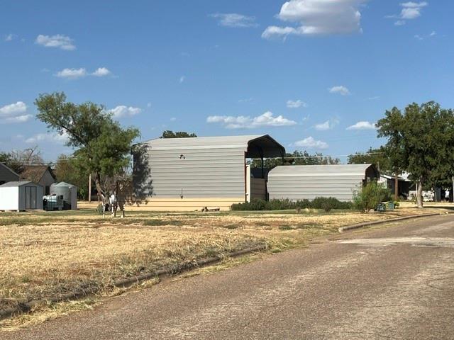 main property photo 11
