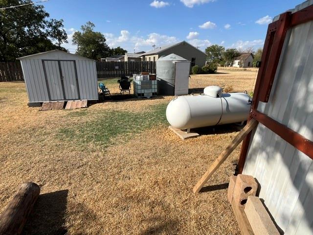 main property photo 9