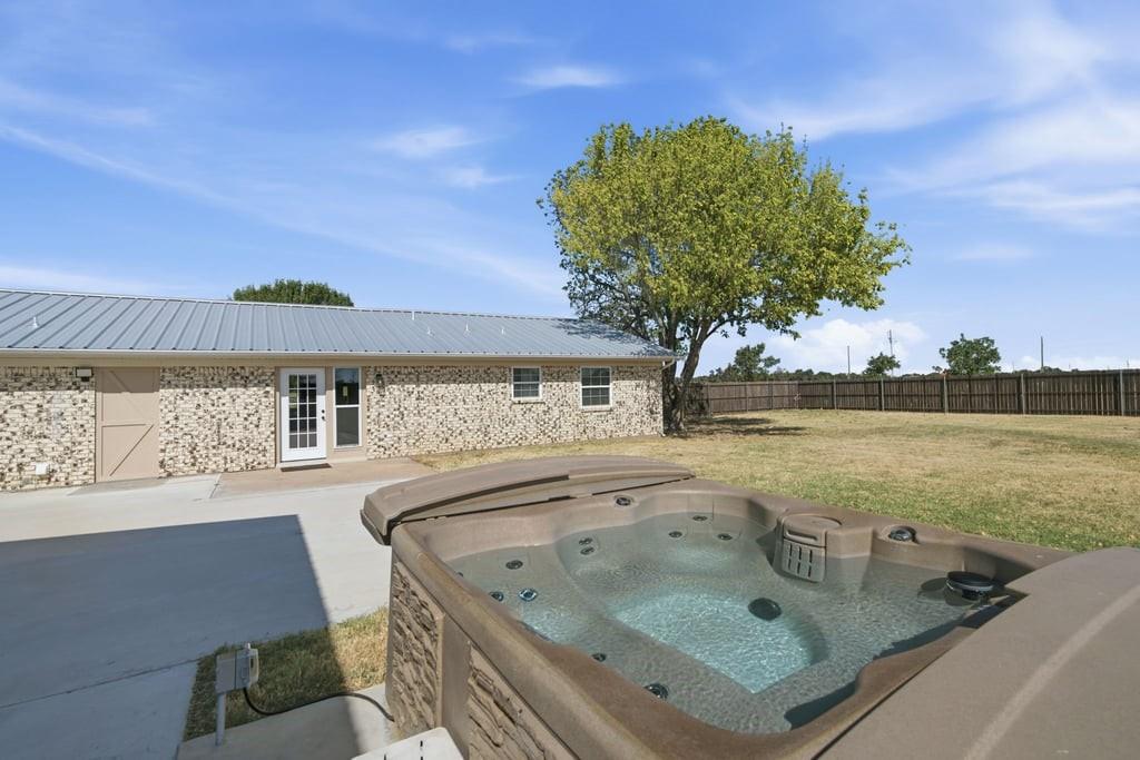 main property photo 22