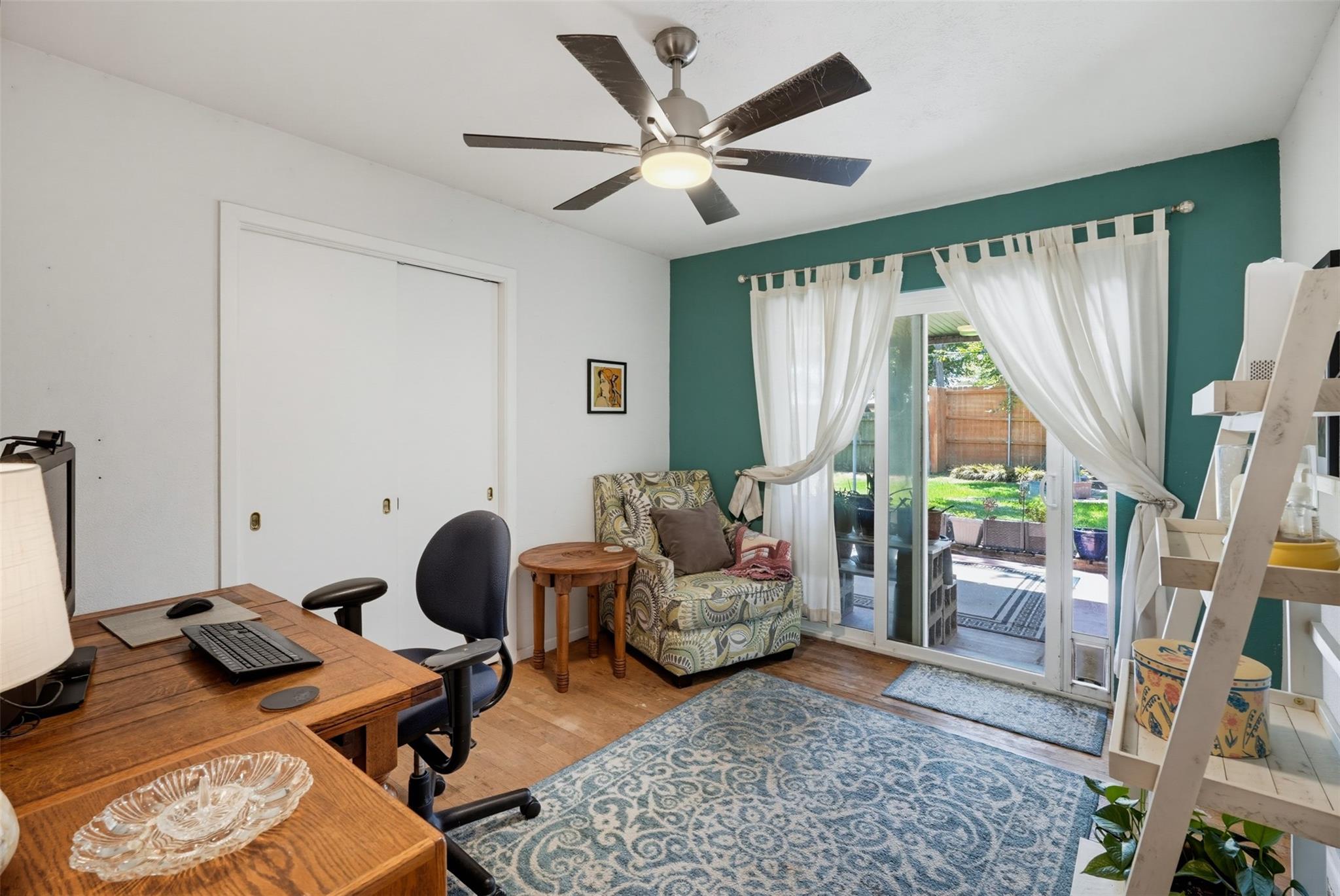 main property photo 20