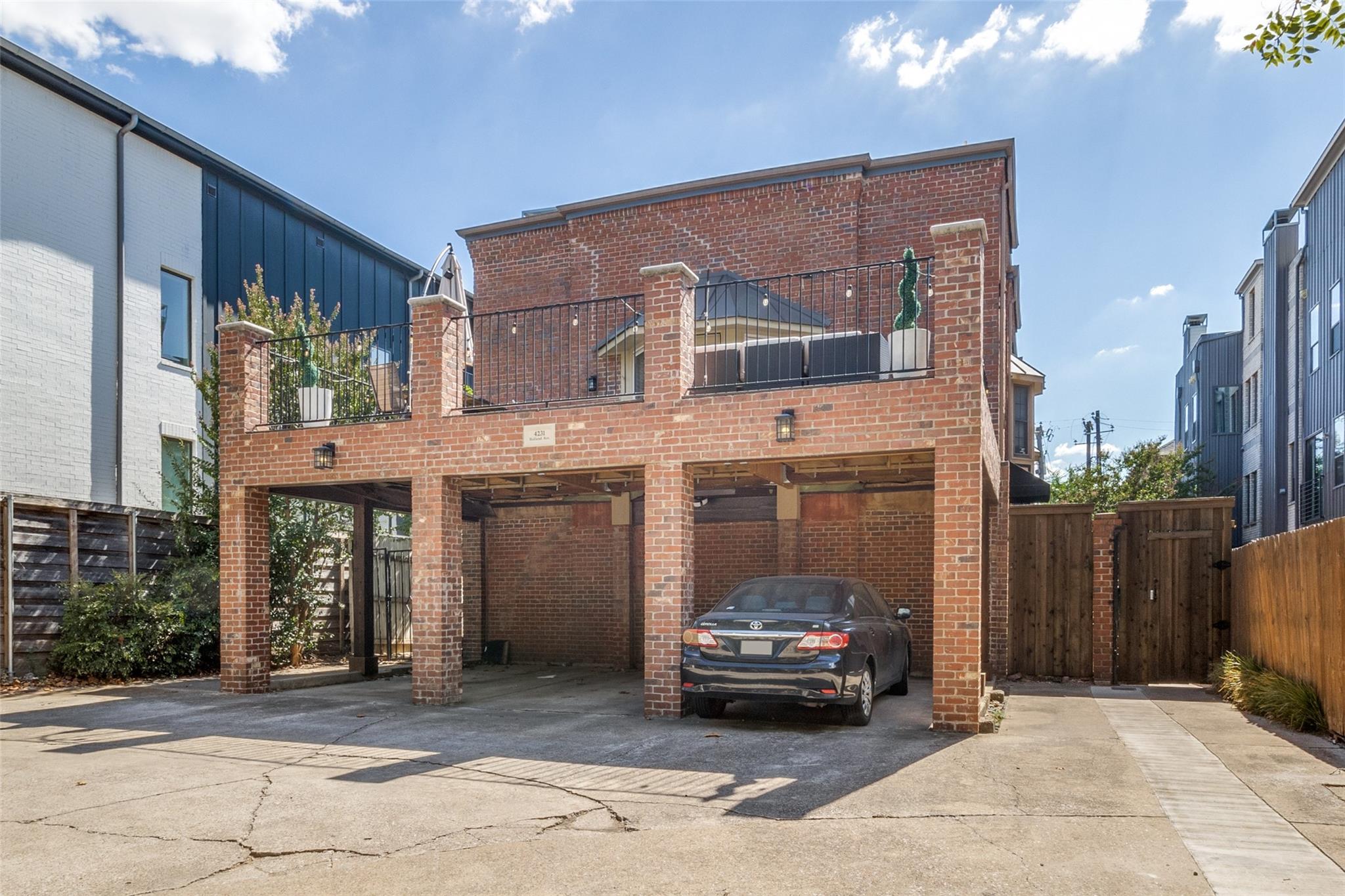 main property photo 18
