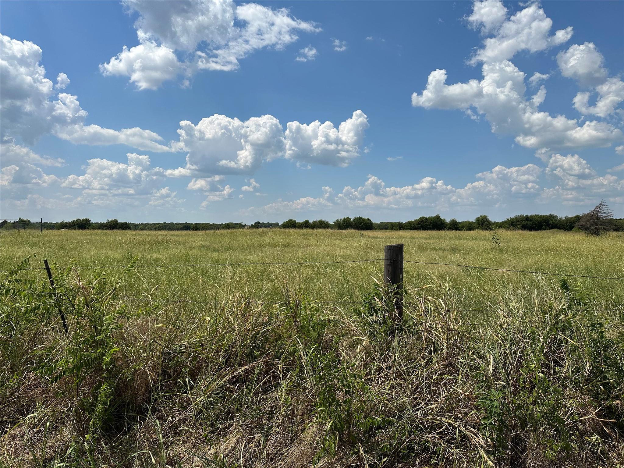 main property photo 11