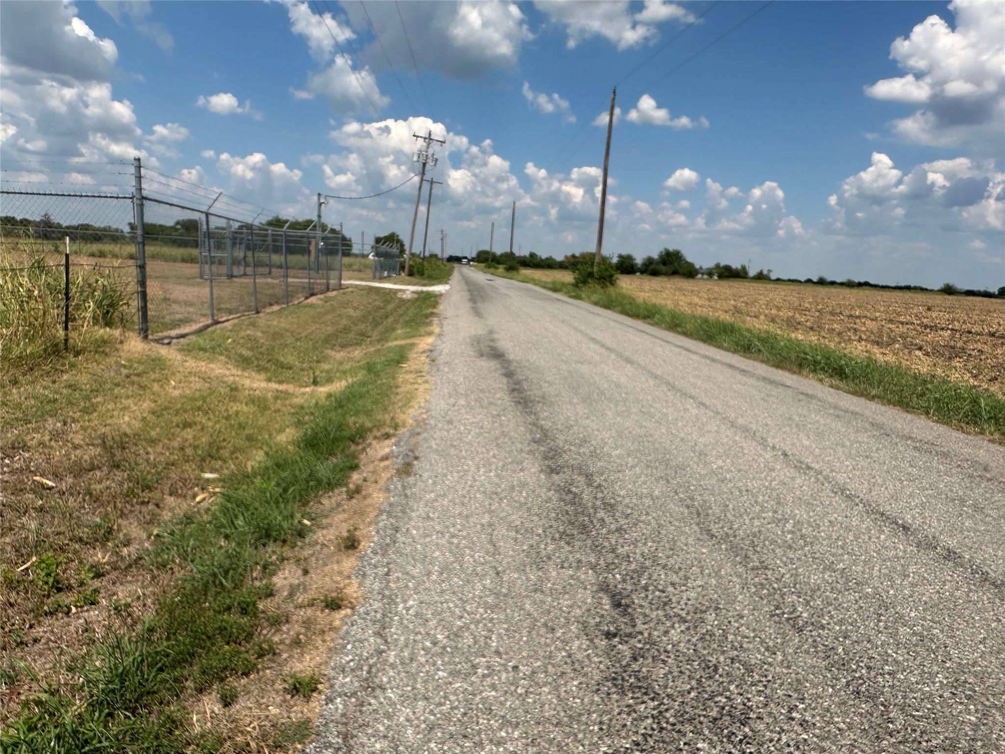 main property photo 8