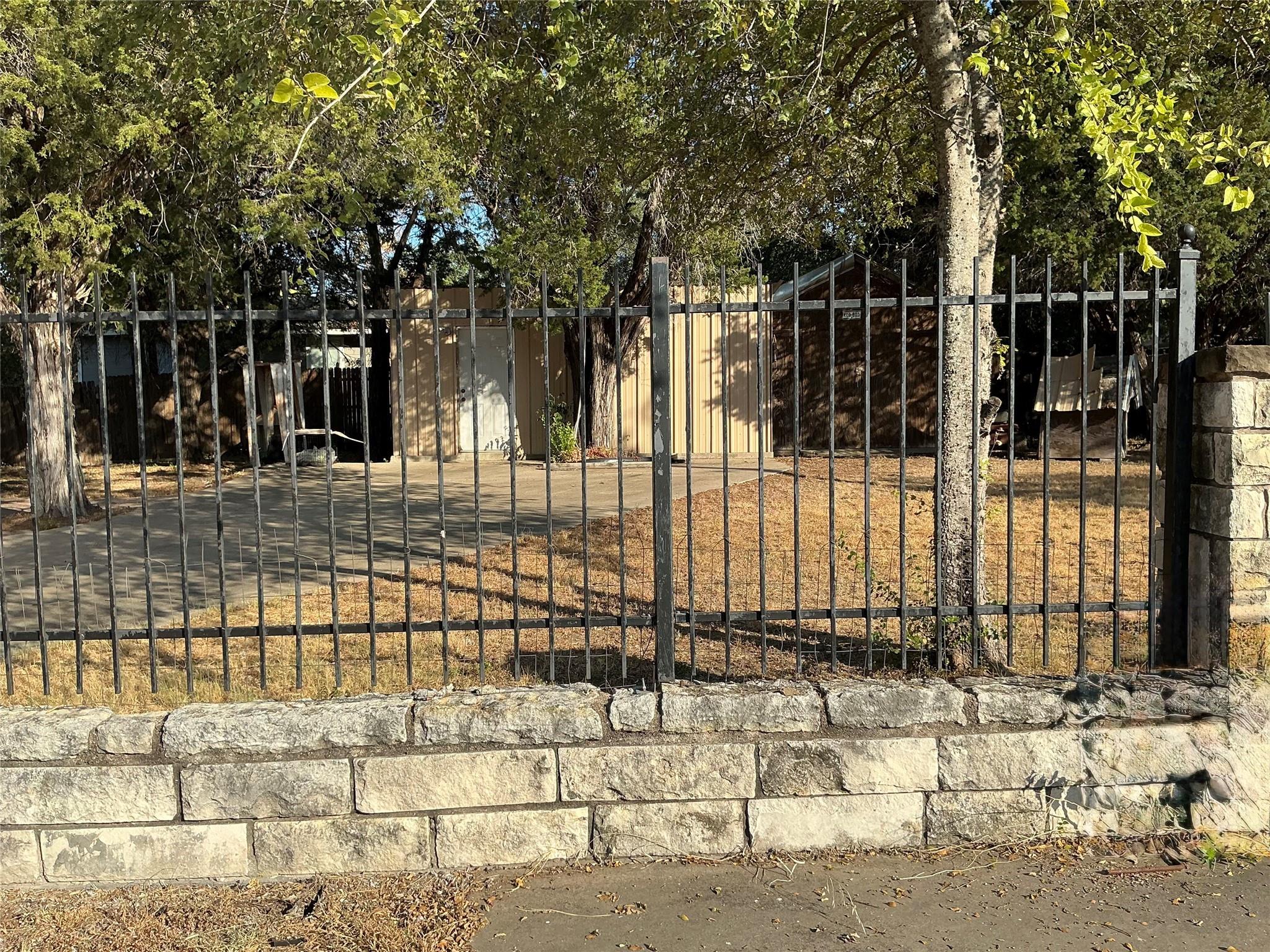 main property photo 36