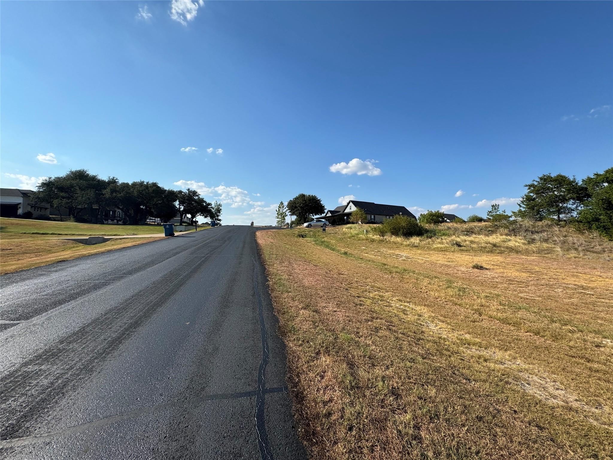 main property photo 11