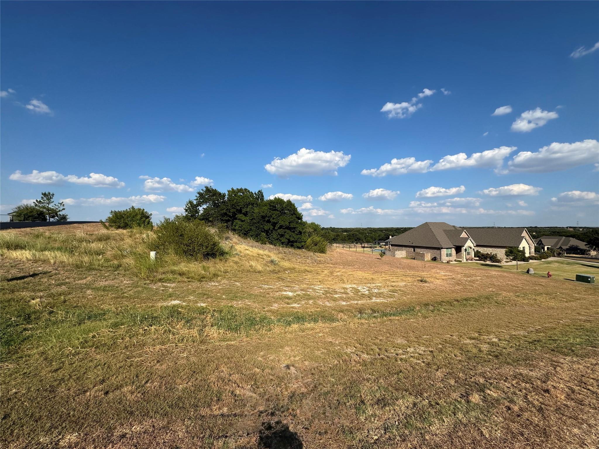 main property photo 18