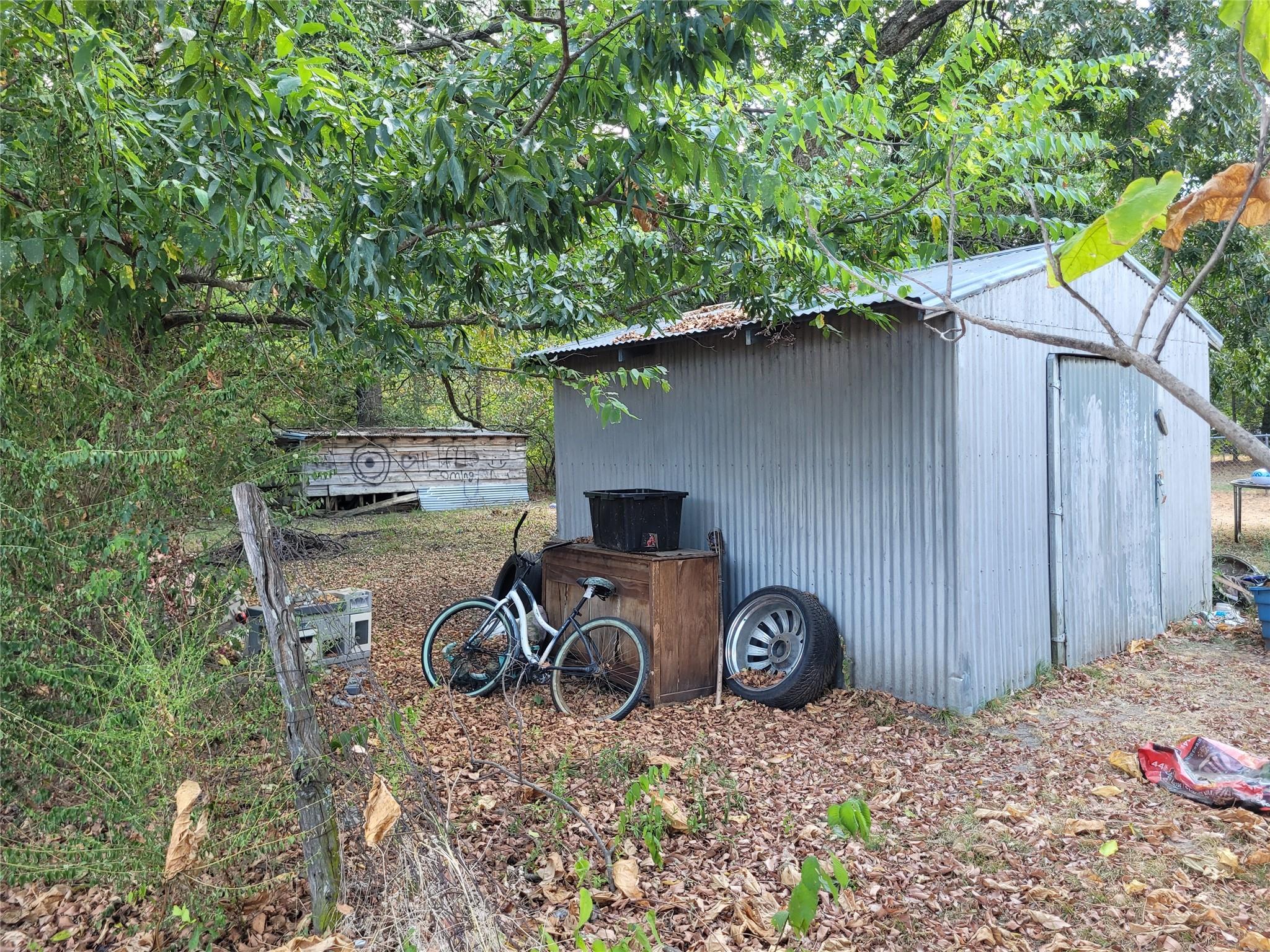 main property photo 24