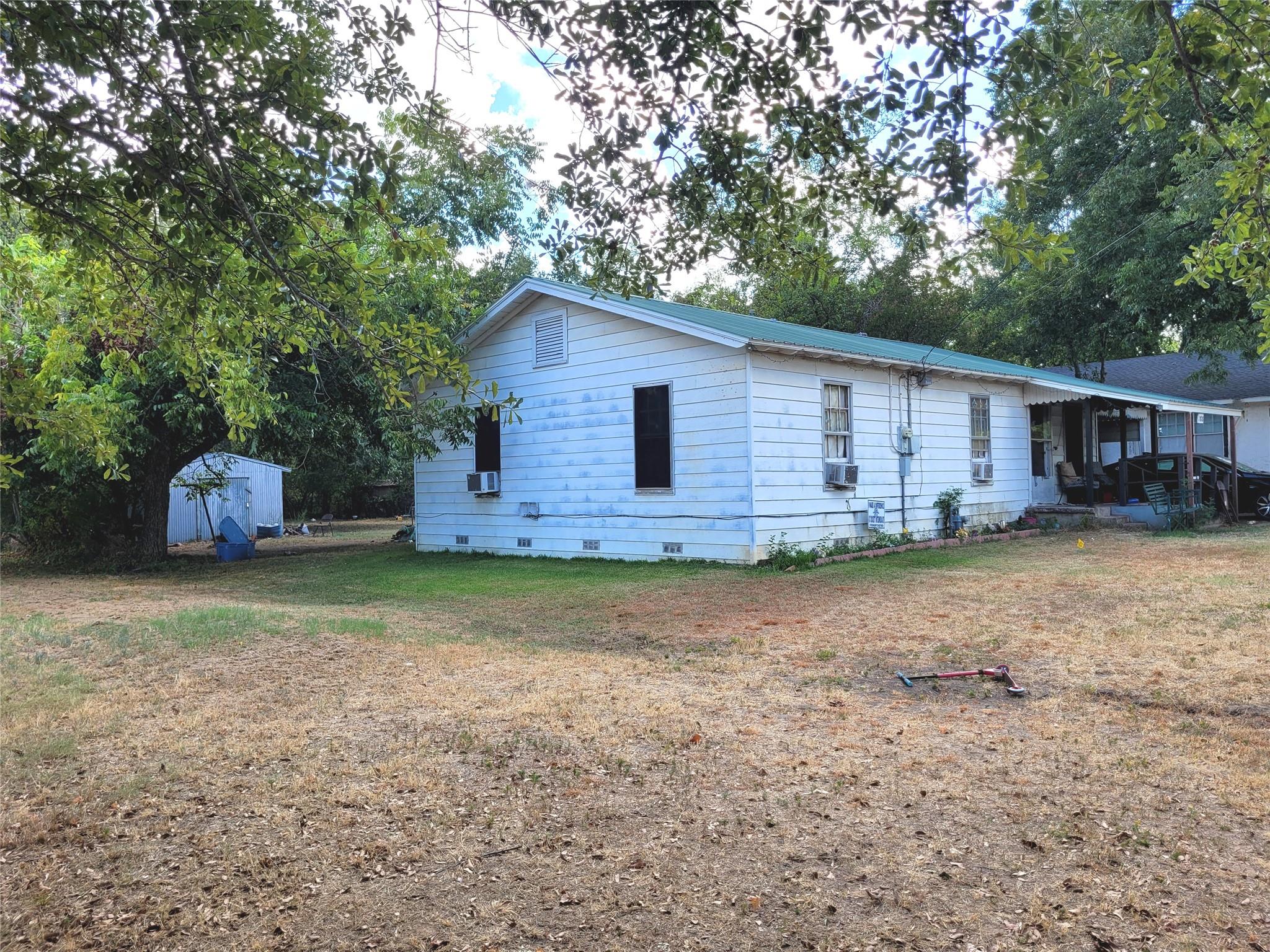 main property photo 9