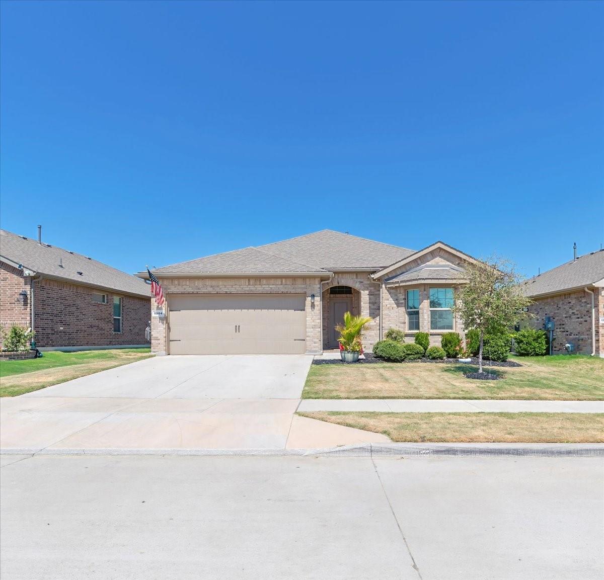main property photo 23