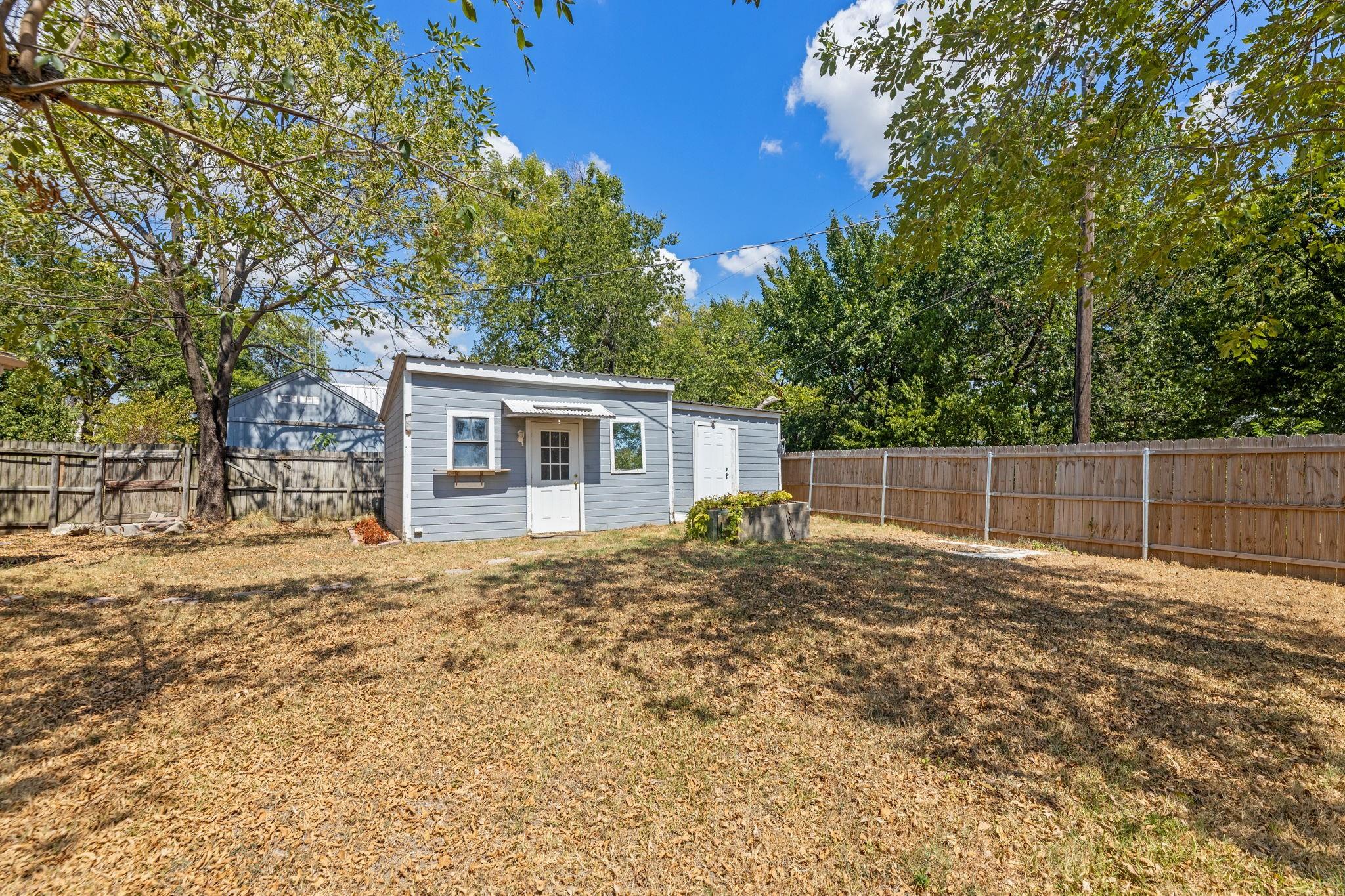 main property photo 33