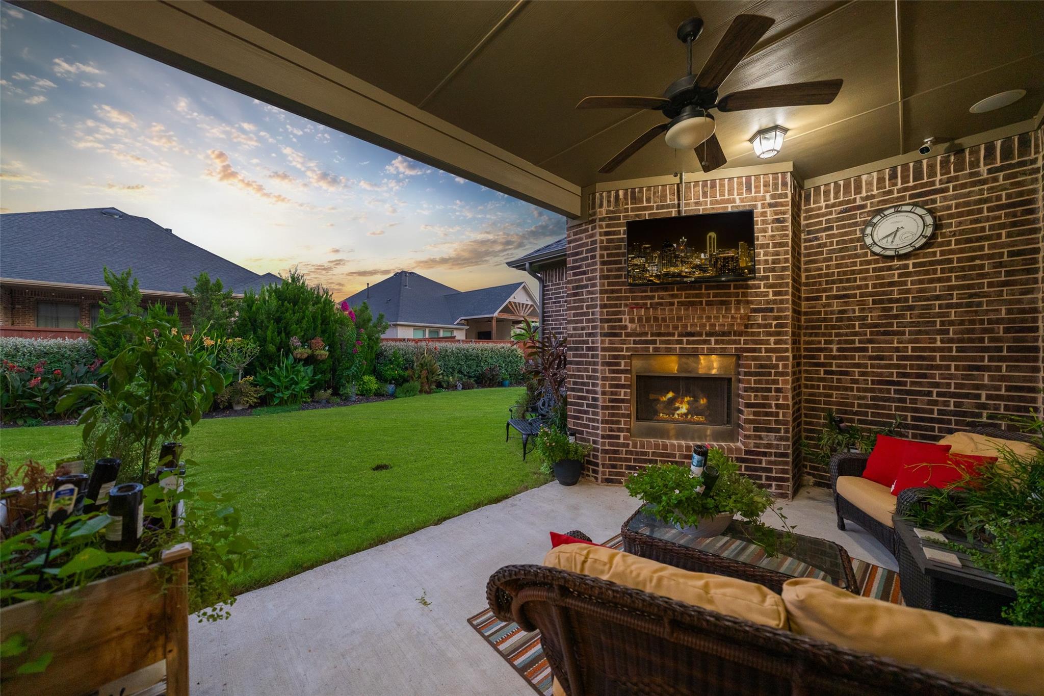 main property photo 34