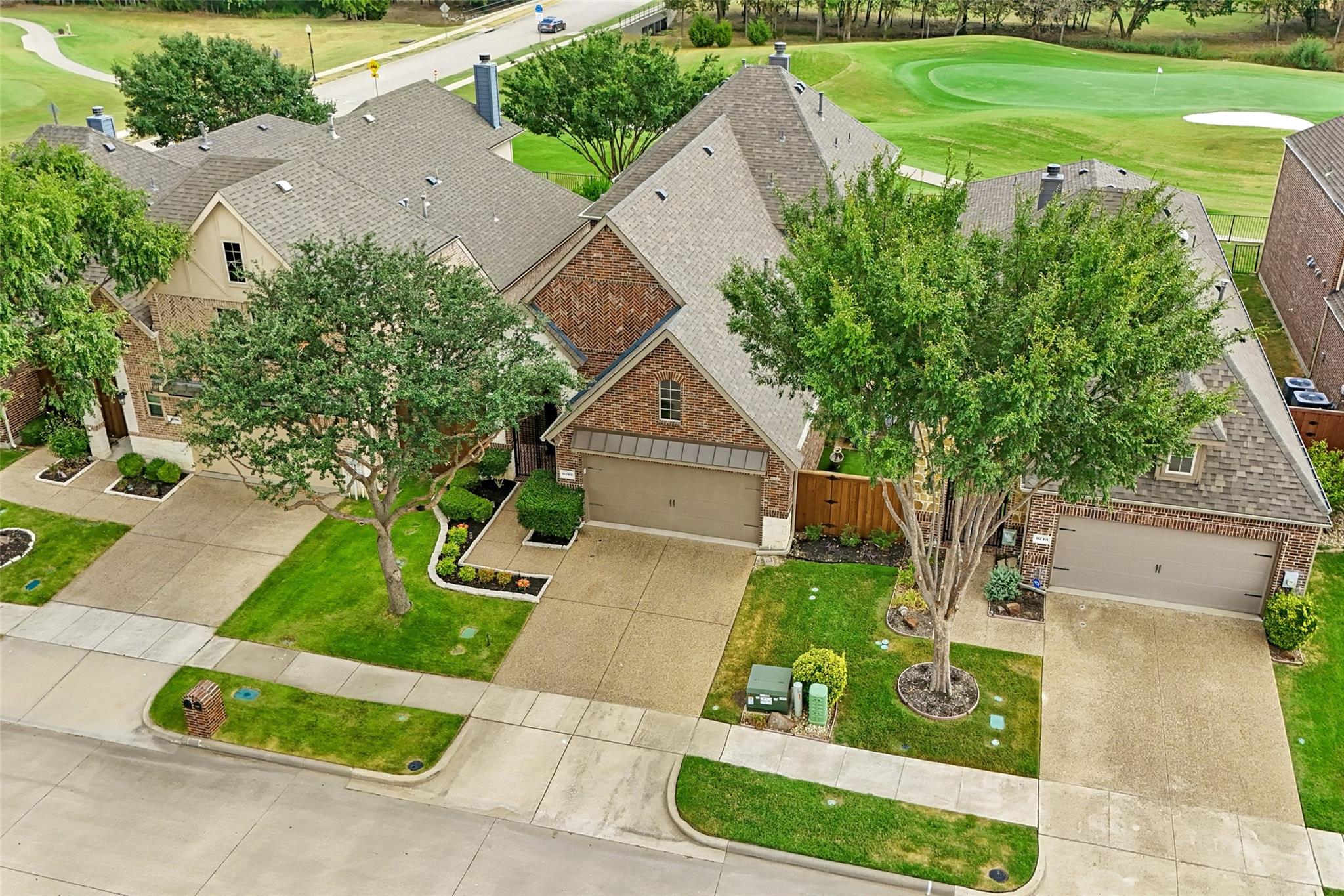 main property photo 33