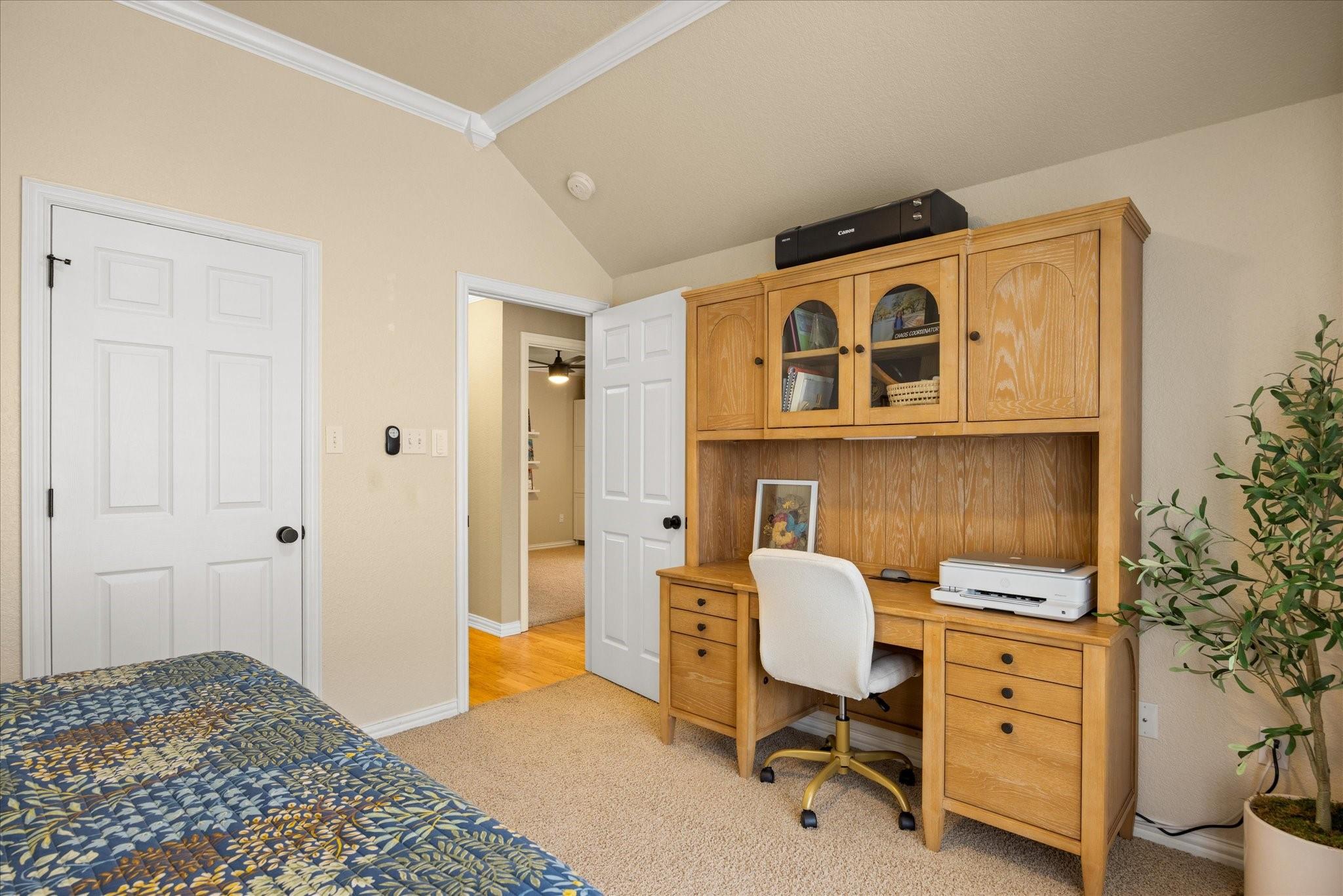 main property photo 24