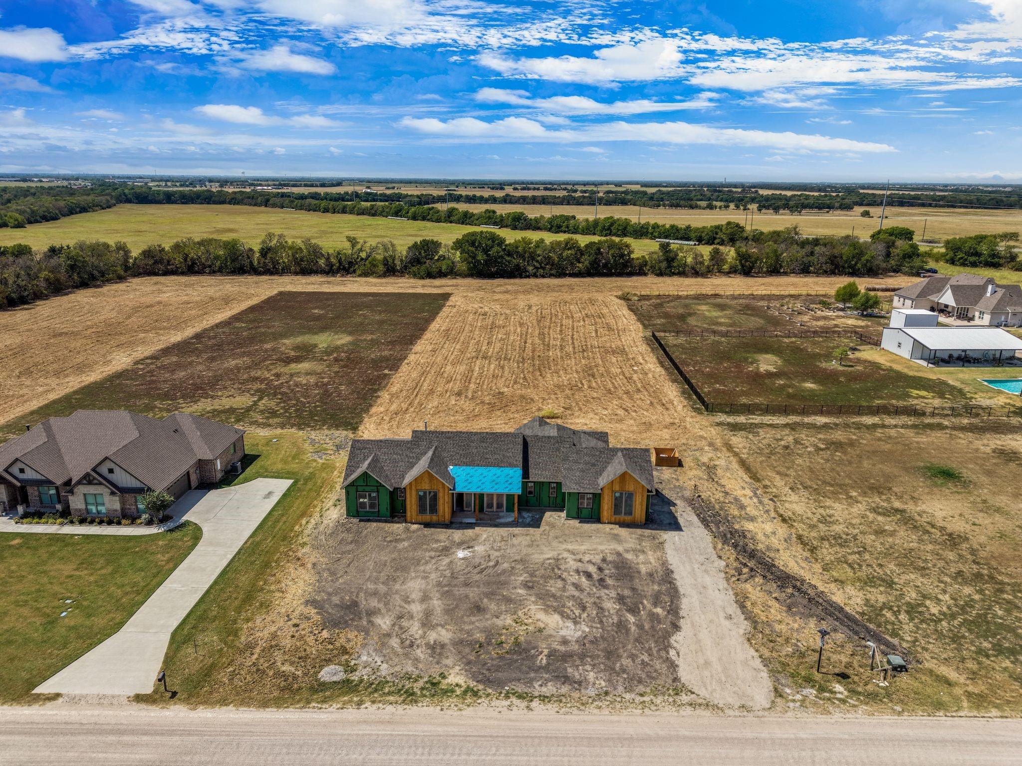 main property photo 9
