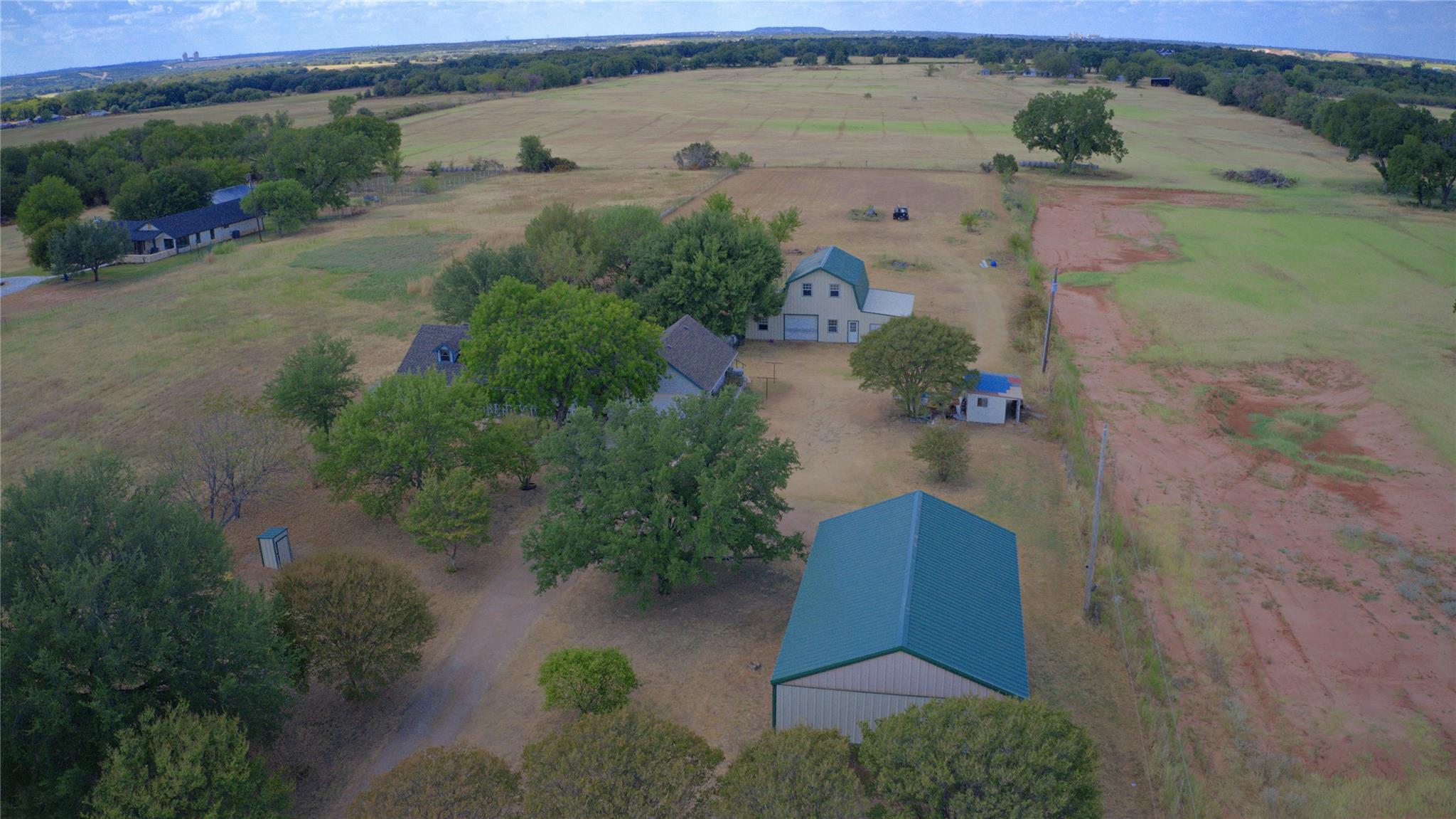 main property photo 35