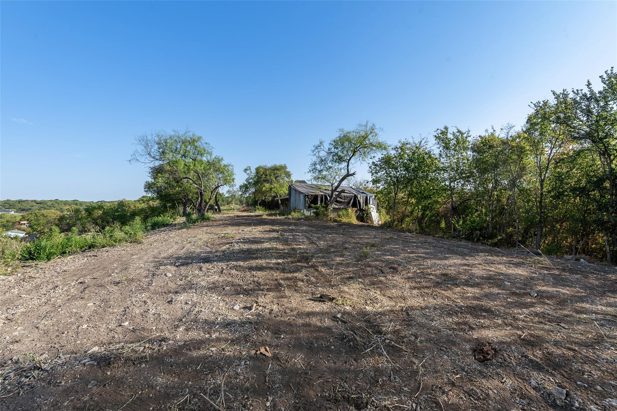main property photo 14