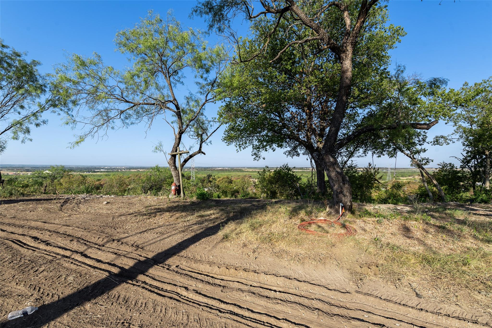 main property photo 8