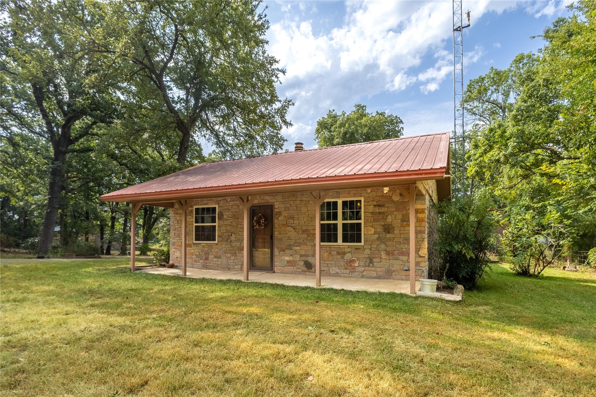 main property photo 4