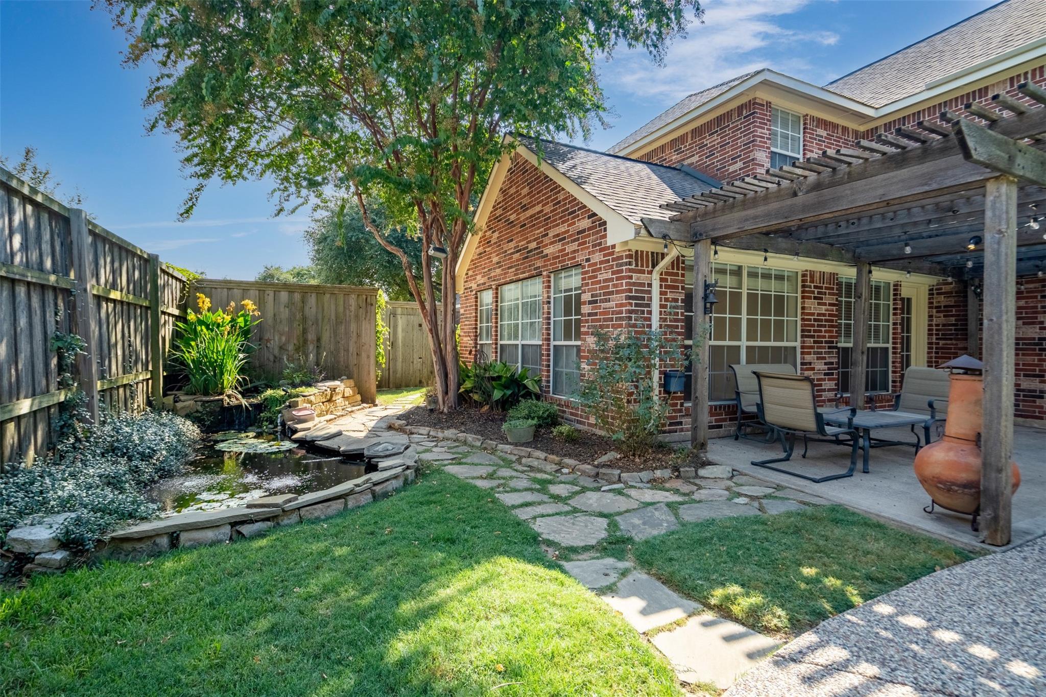 main property photo 27