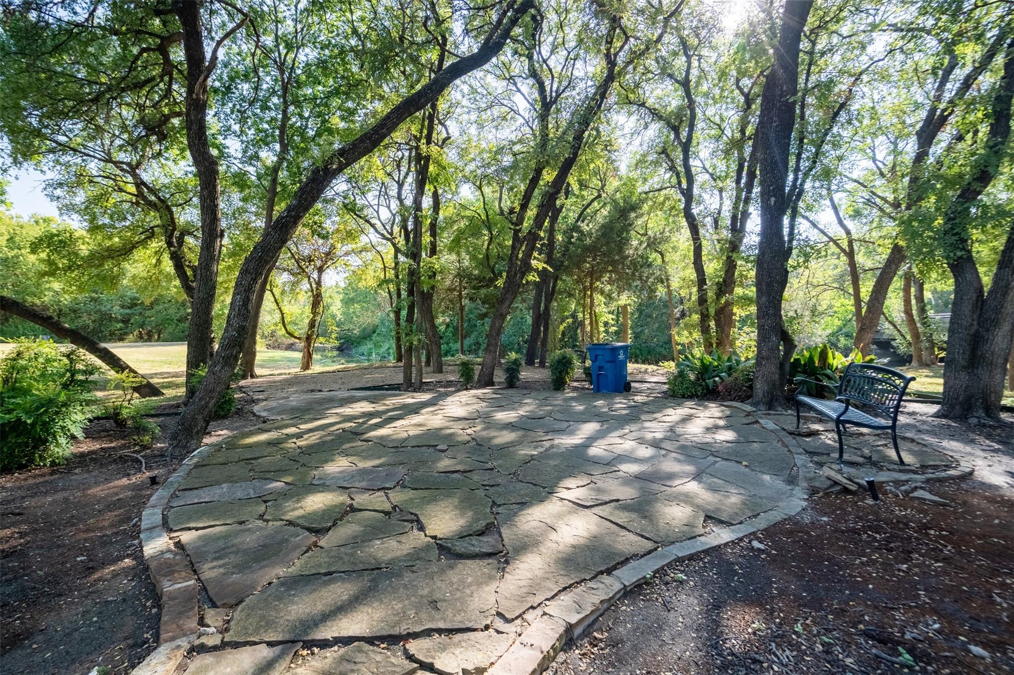 main property photo 34