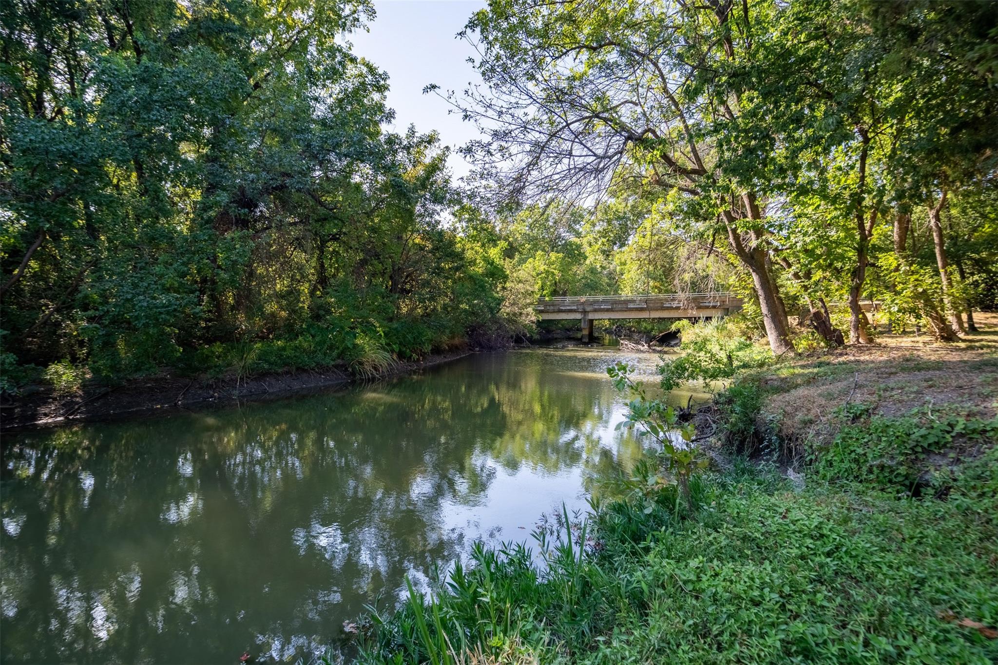 main property photo 35