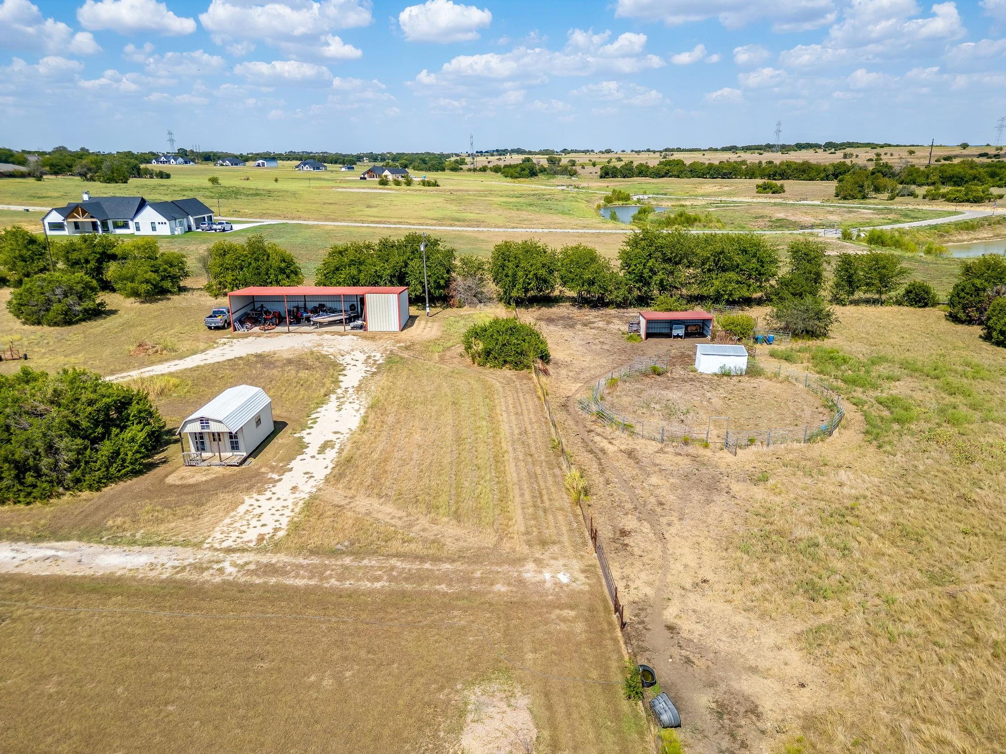 main property photo 34