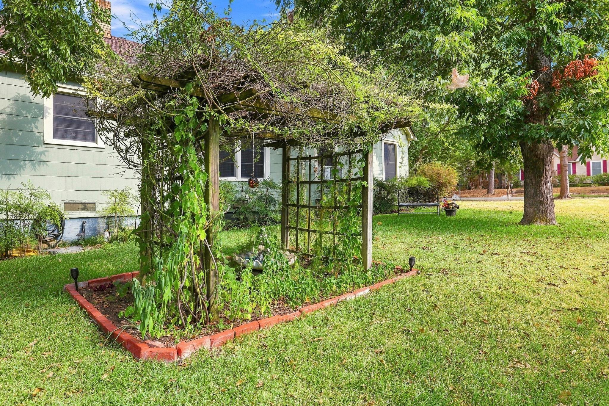main property photo 35