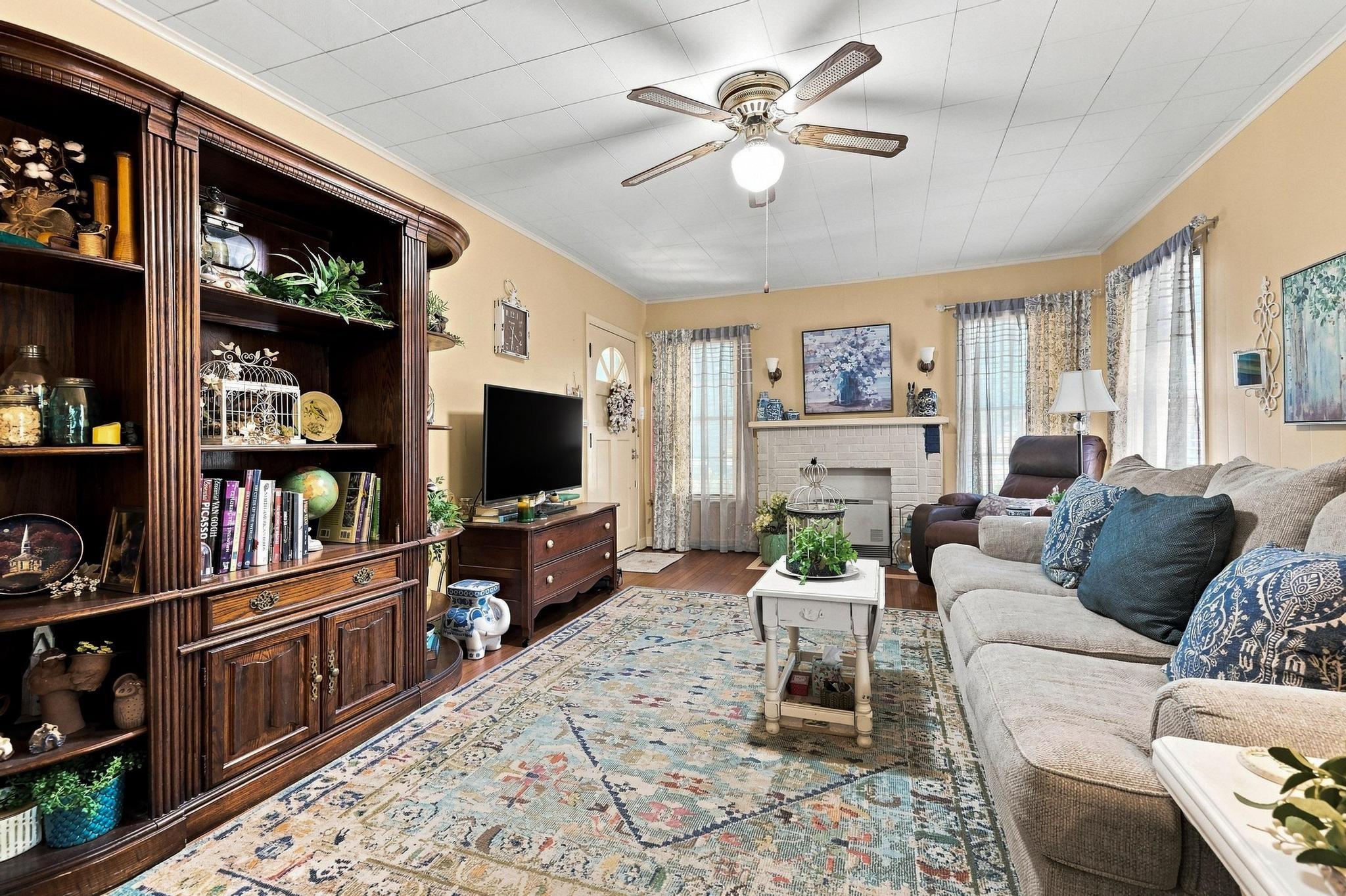 main property photo 7
