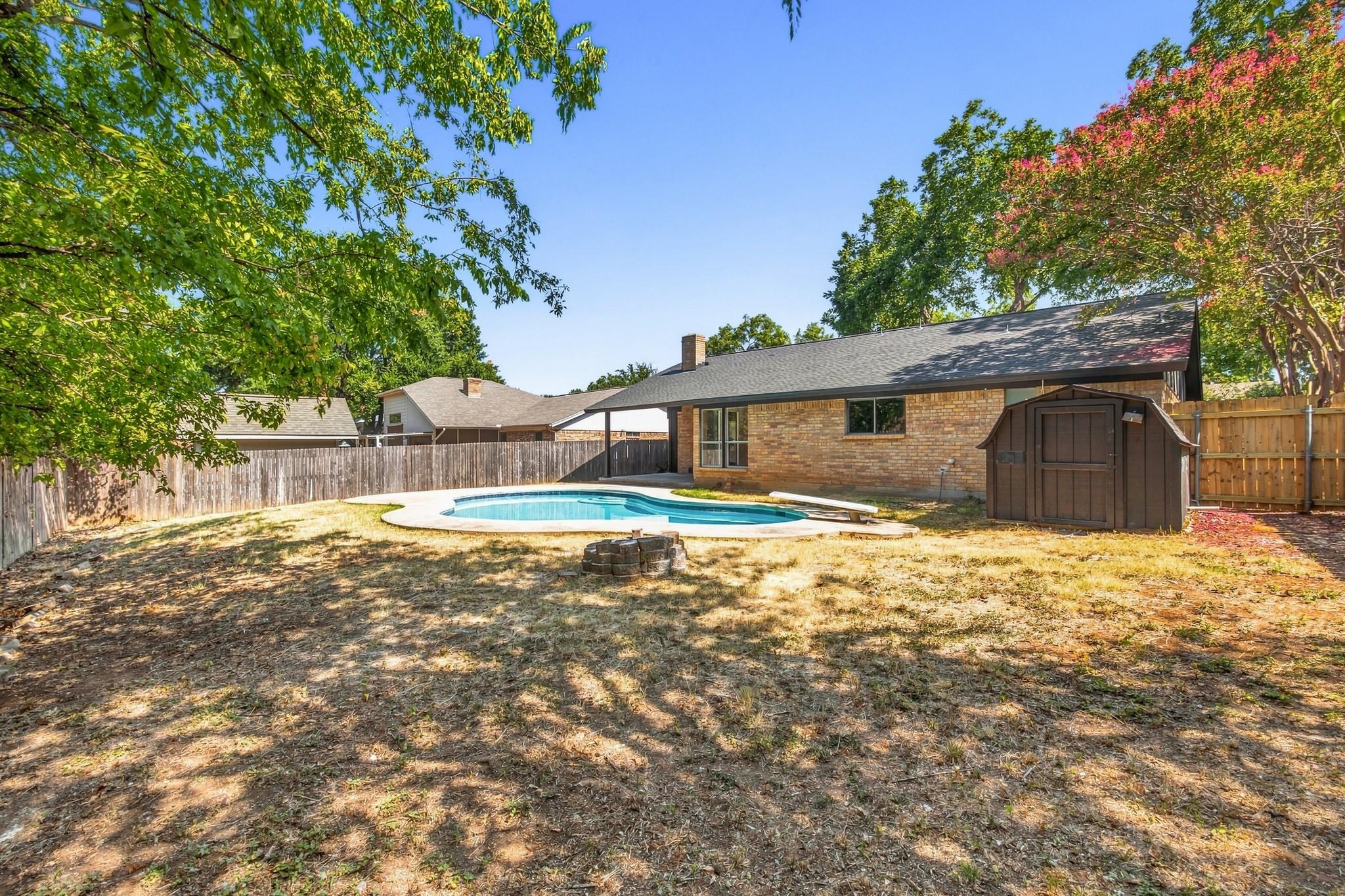 main property photo 36