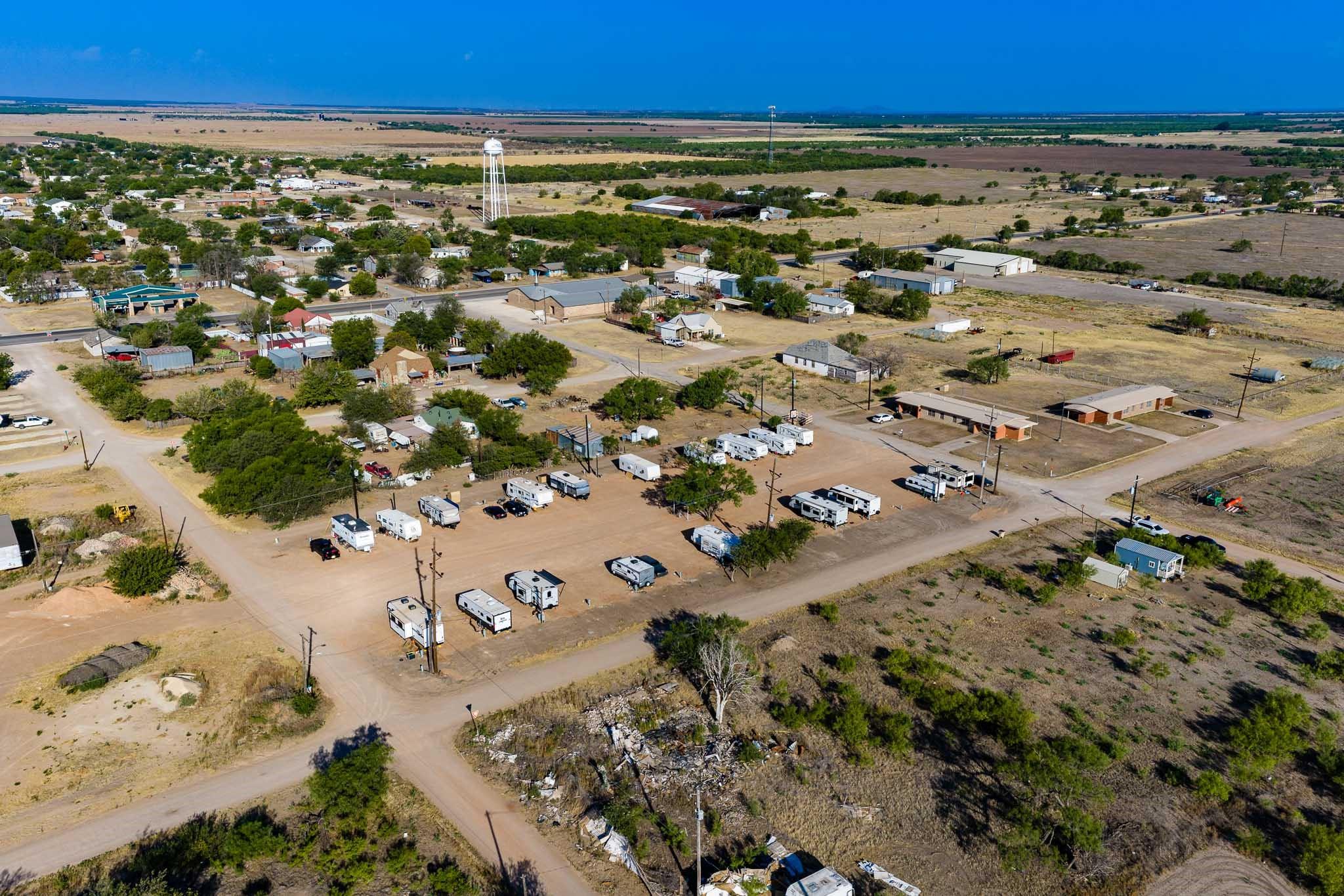 main property photo 16
