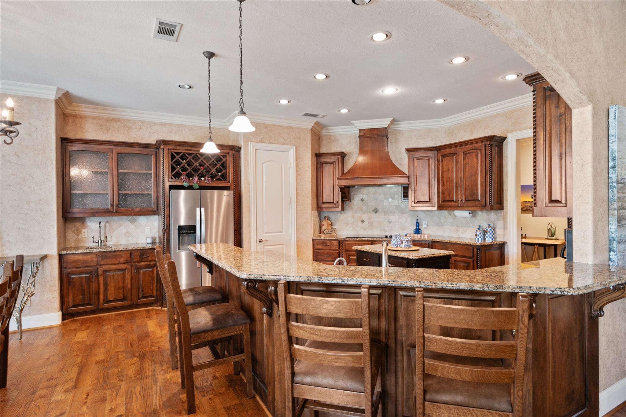 main property photo 13