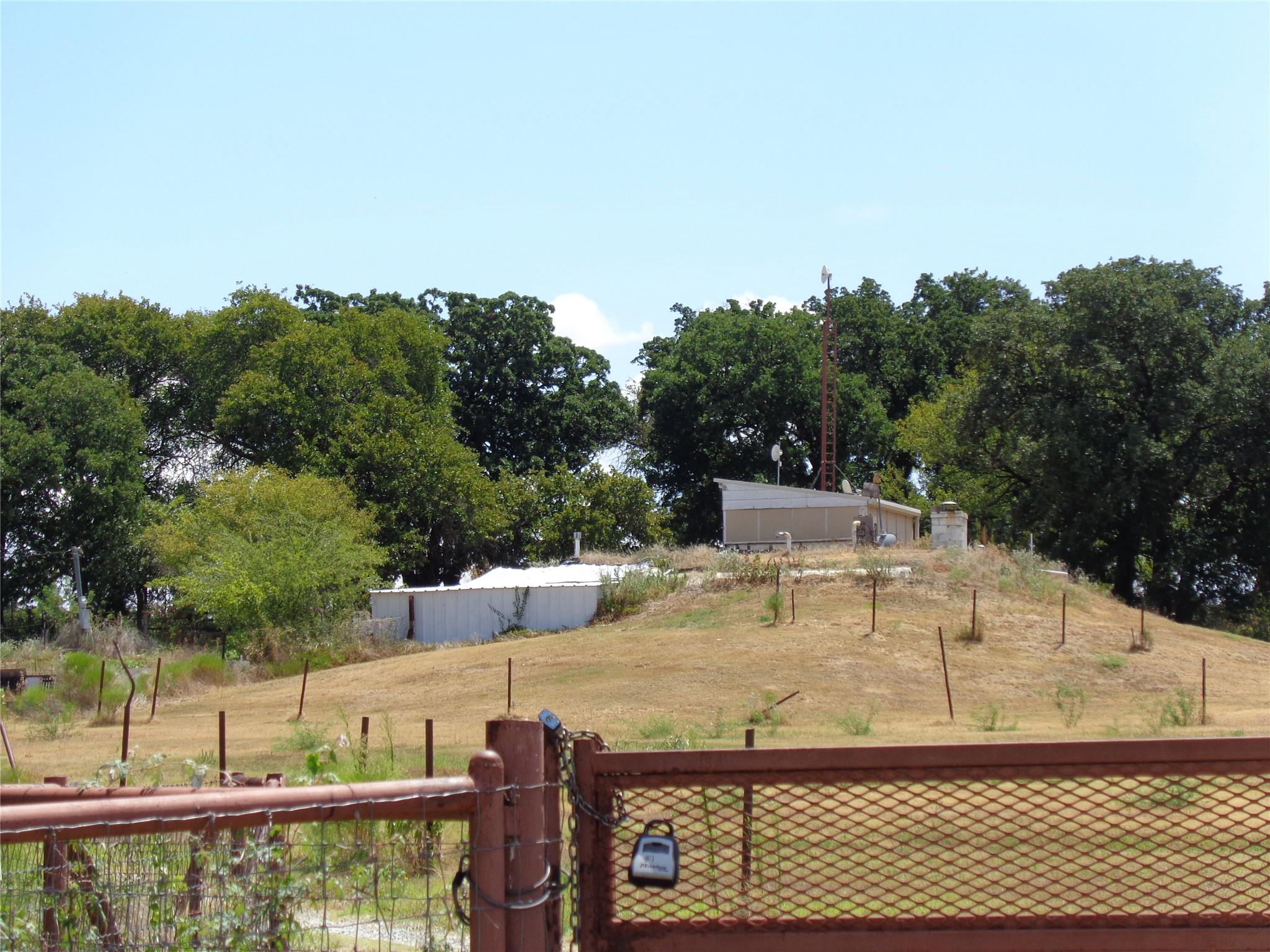 main property photo 38
