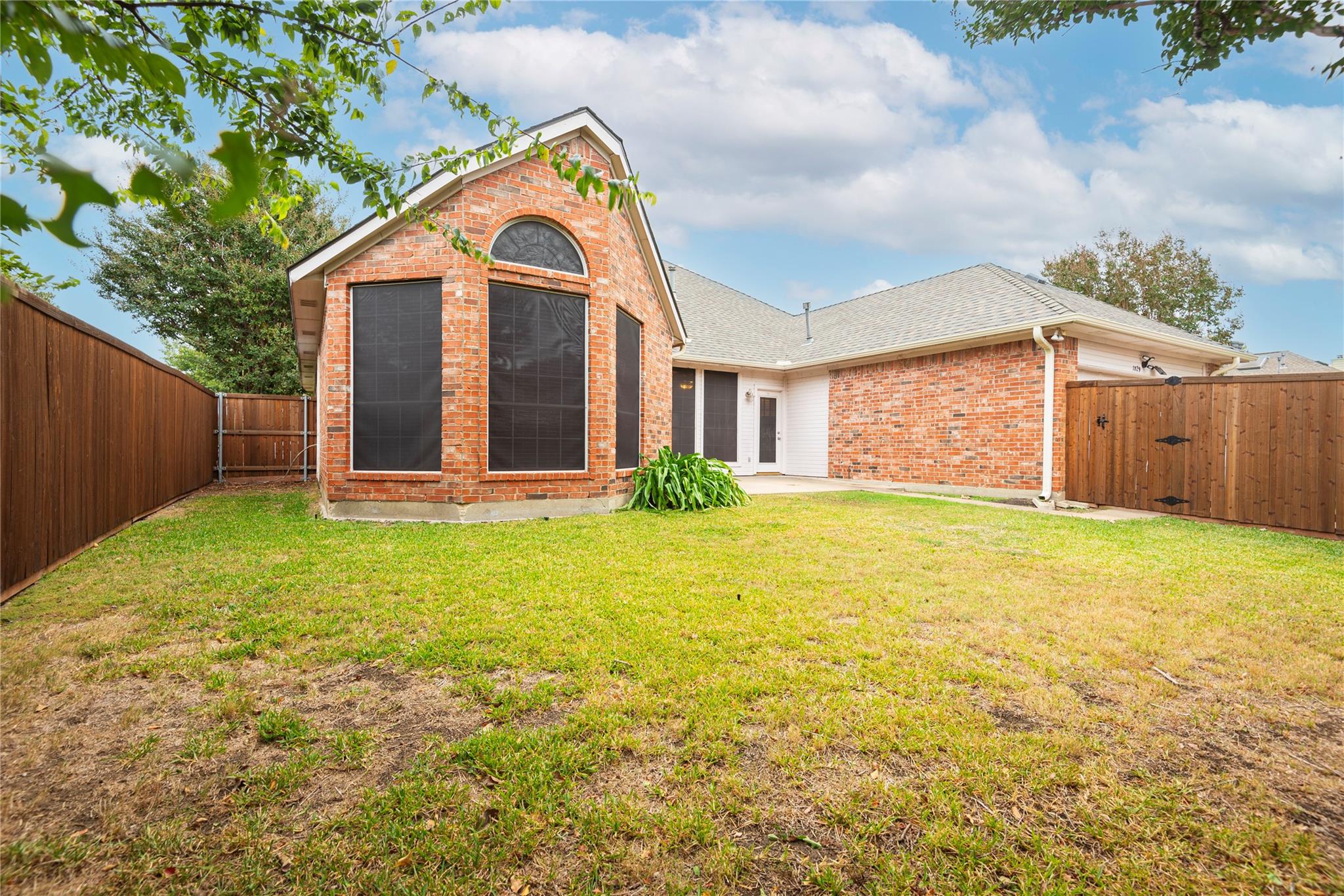 main property photo 24