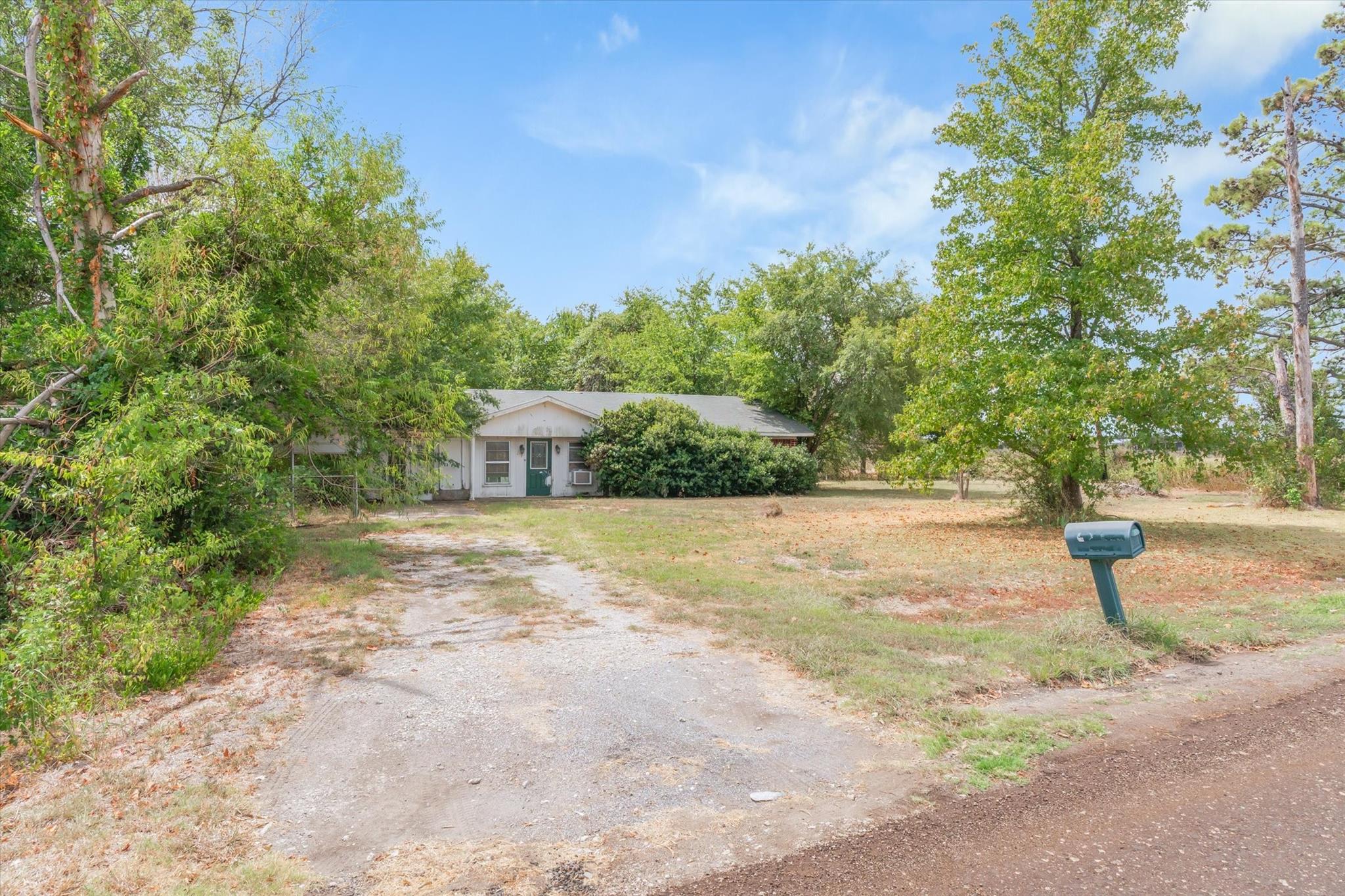 main property photo 18